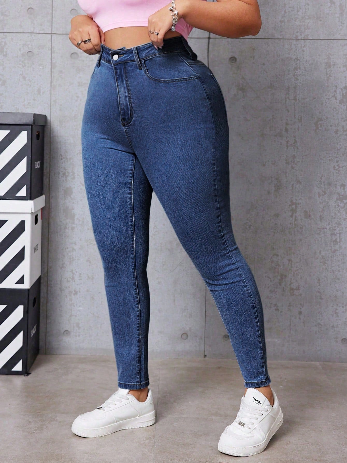 Plus Size Women's Slim Fit Jeans