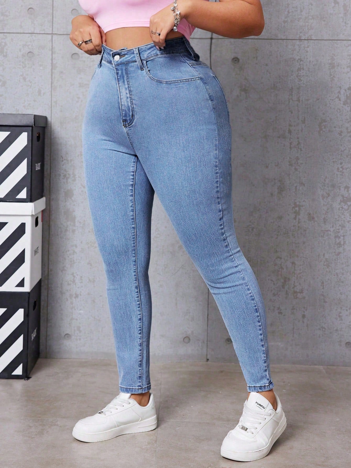 Plus Size Women's Slim Fit Jeans