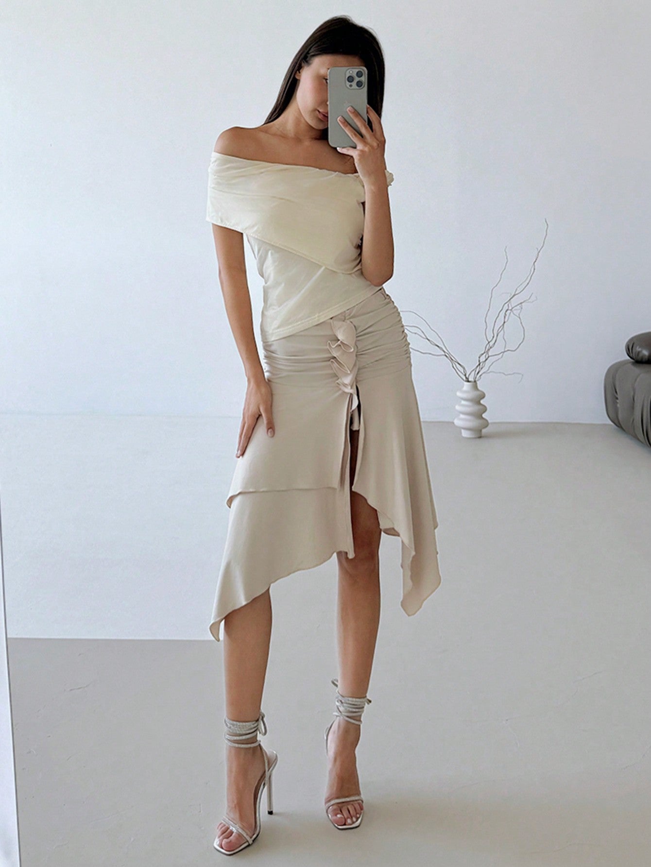 Spring/Summer Minimalist Sexy Fairy Style French High Slit Asymmetrical Hem Pleated Low Waist Skirt