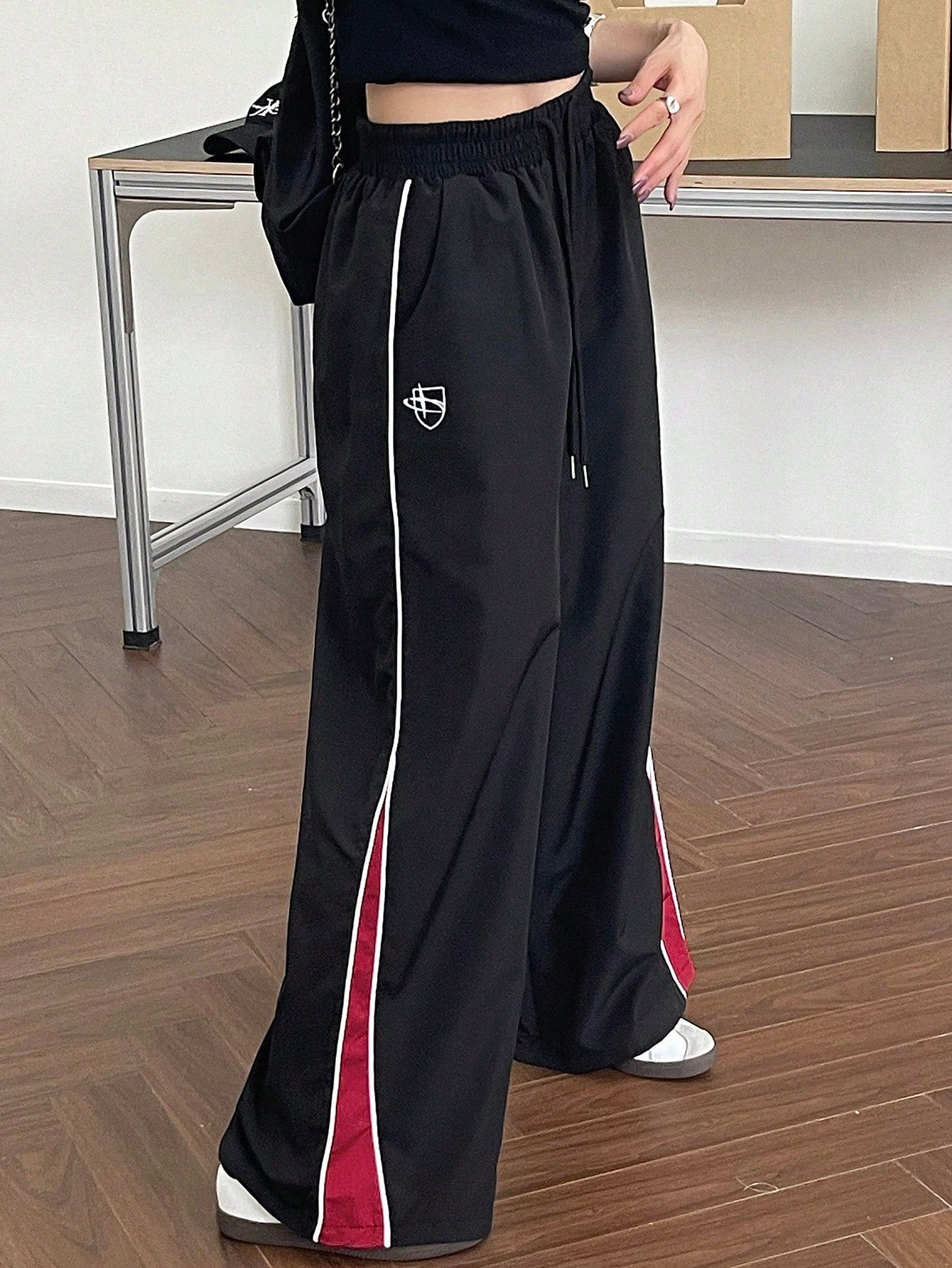 Women's Side Striped Drawstring Waist Long Pants