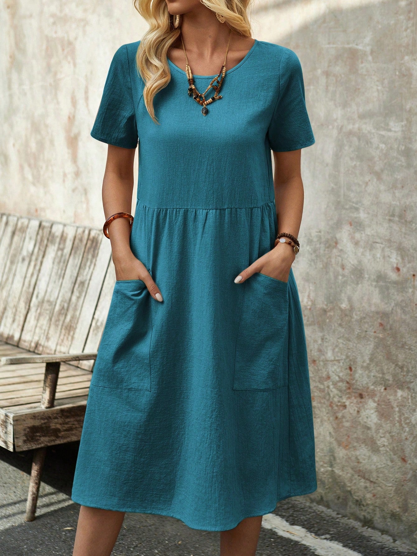 Women's Spring Round Neck Short-Sleeve Dress With Pockets And Doll Pattern