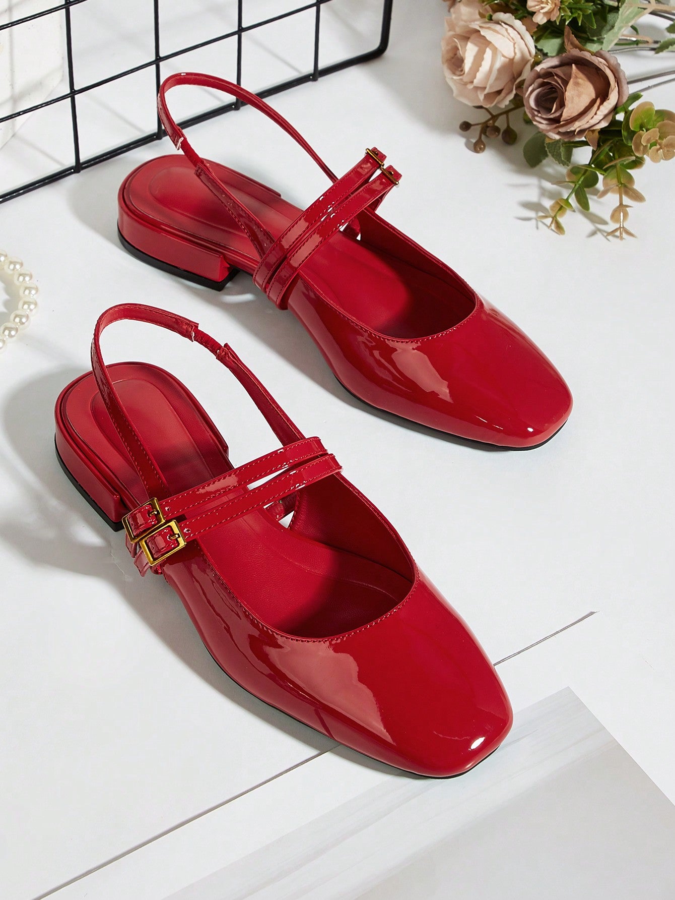 Casual Holiday-Style Wine Red Round Toe Buckled Flat Shoes