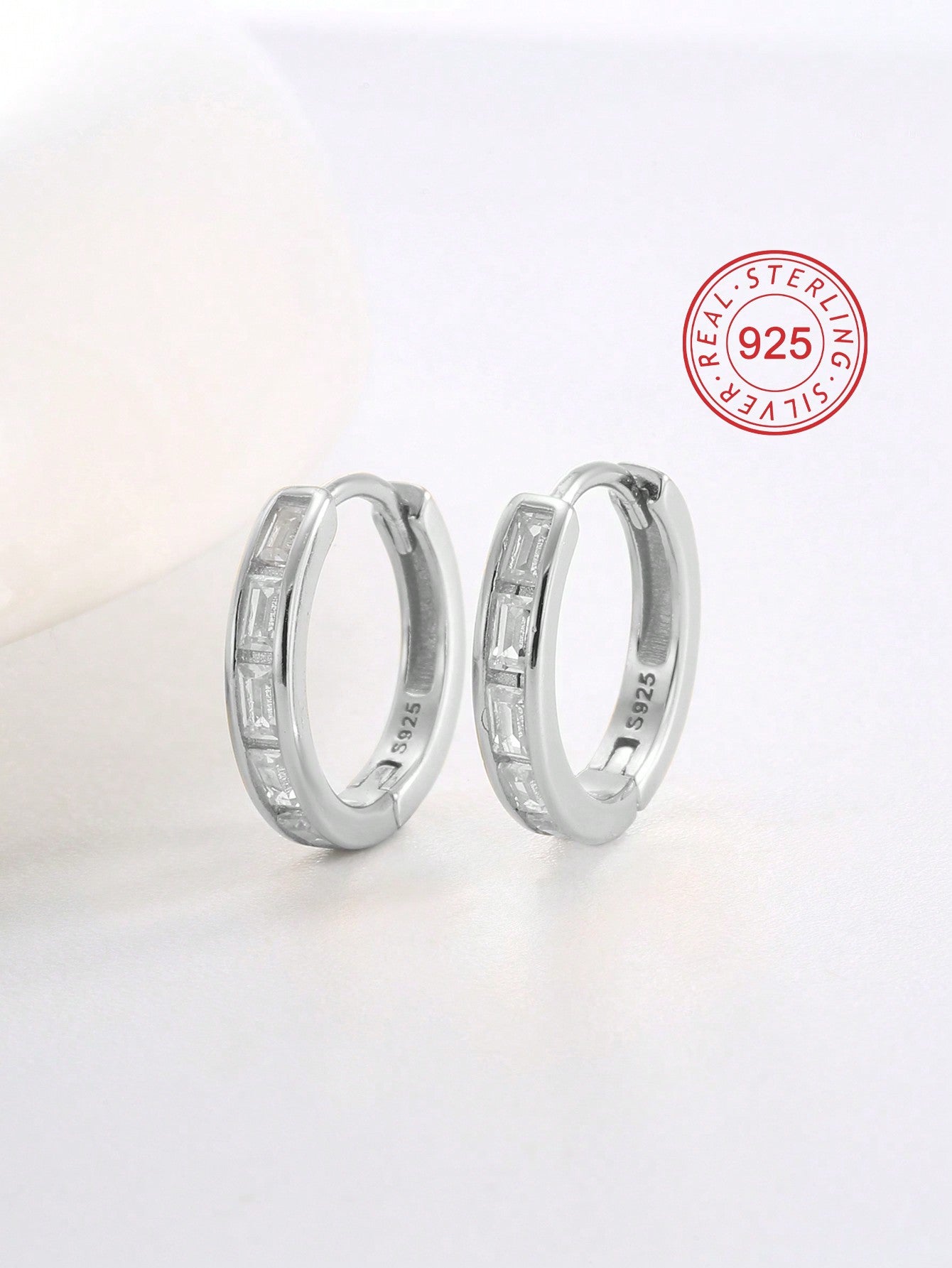 1pair 925 Silver Low Allergy Inlaid Cz Hoop Earrings For Children, Gift Boxed With Best Wishes Card, Great Gift For Kids, Young Girls, Friends, Birthdays, Etc.