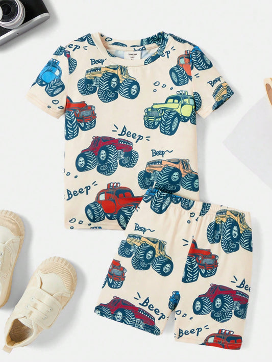 2ピース 若い男の子用 カジュアル かわいい漫画車とオフロード車プリント ラウンドネック 半袖 Tシャツとショーツ 快適なホームアウトフィットセット