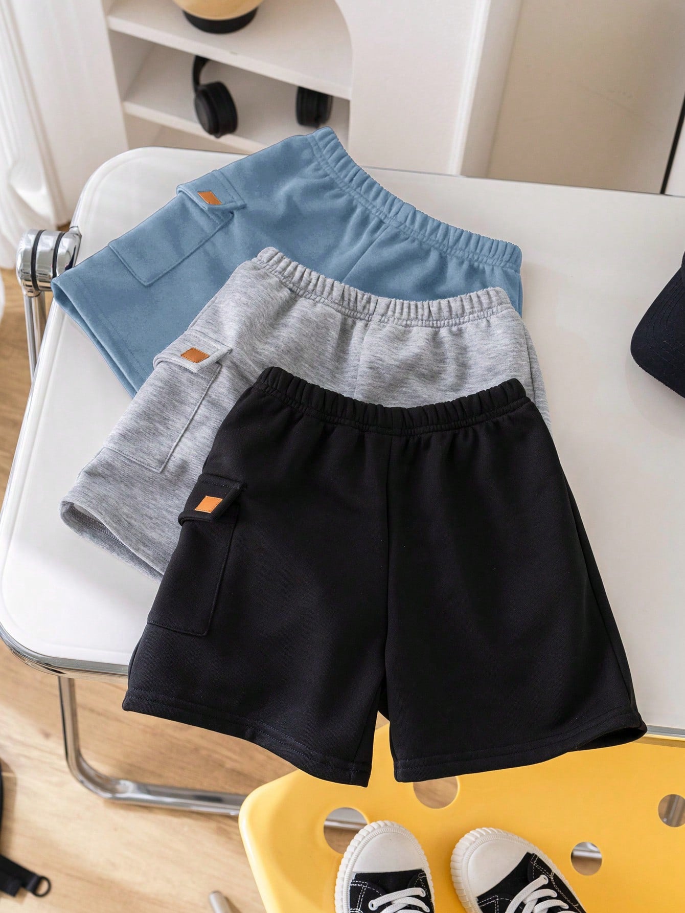 3pcs Young Boy Casual Comfortable Knitted Shorts Set With Pockets And Badge Decoration