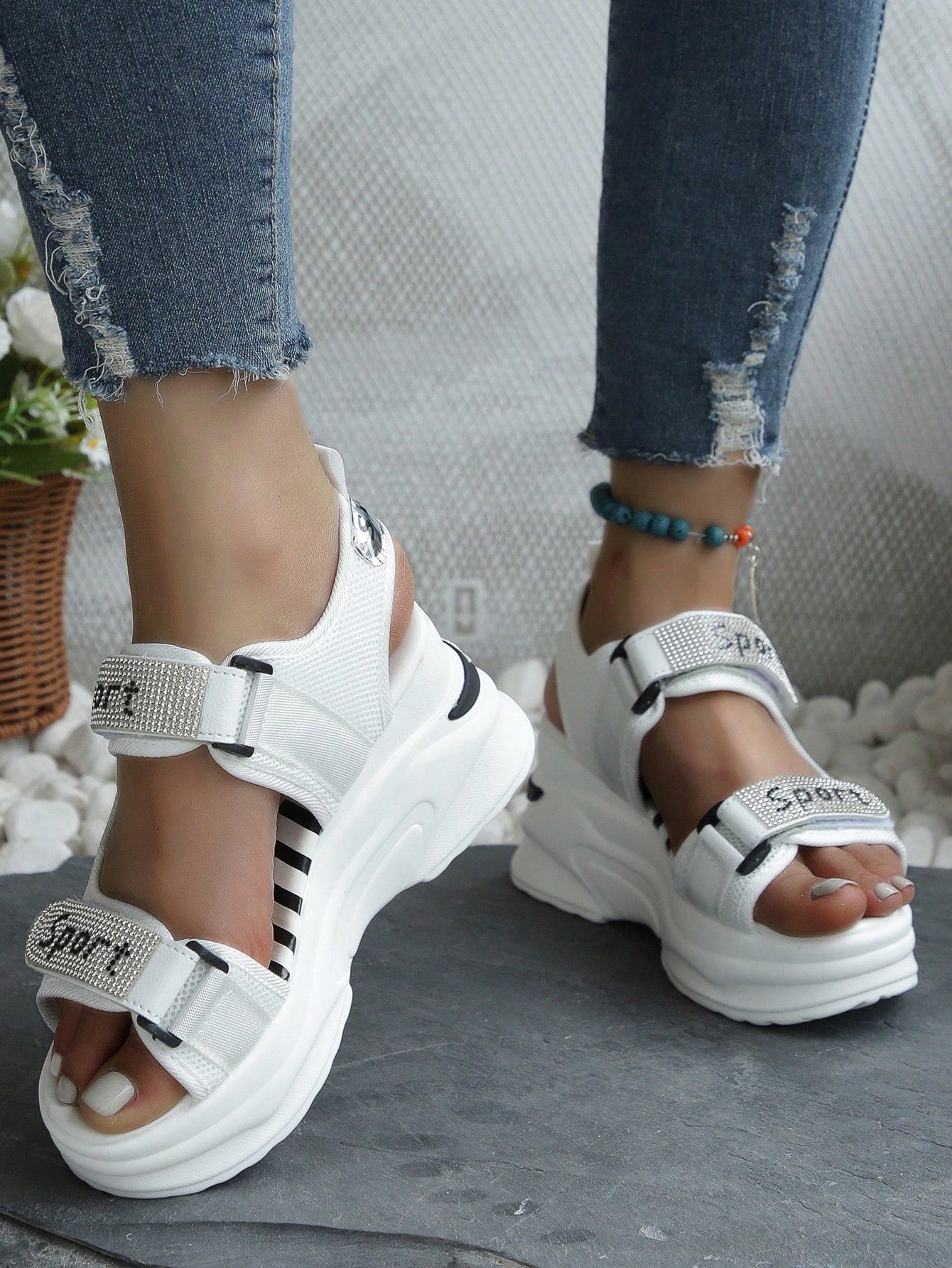 2024 Women's Summer Platform Sandals With 8cm Heels And Thick Soles For Teenagers, Hook And Loop Closure, Peep-Toe Casual Shoes, Sporty Style, All-Match, Old School Chunky High Heel Shoes