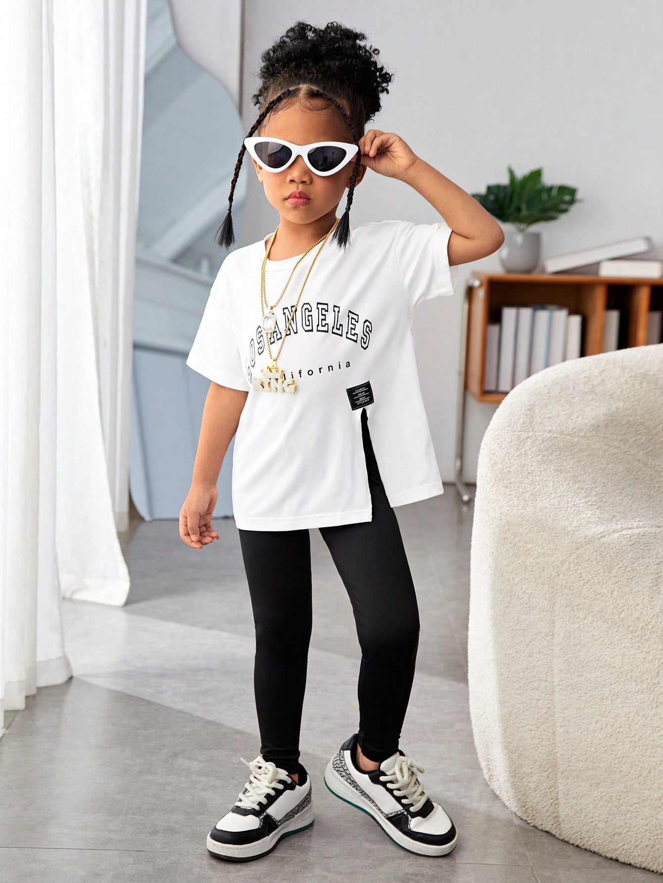 Streecool Kids Young Girl Basic Casual Sporty Street Style White Loose Fit T-Shirt With Side Slit + Black Tight Leggings Set, Suitable For Summer, Autumn, Daily Wear, Sister Matching Outfits, And Sports Events