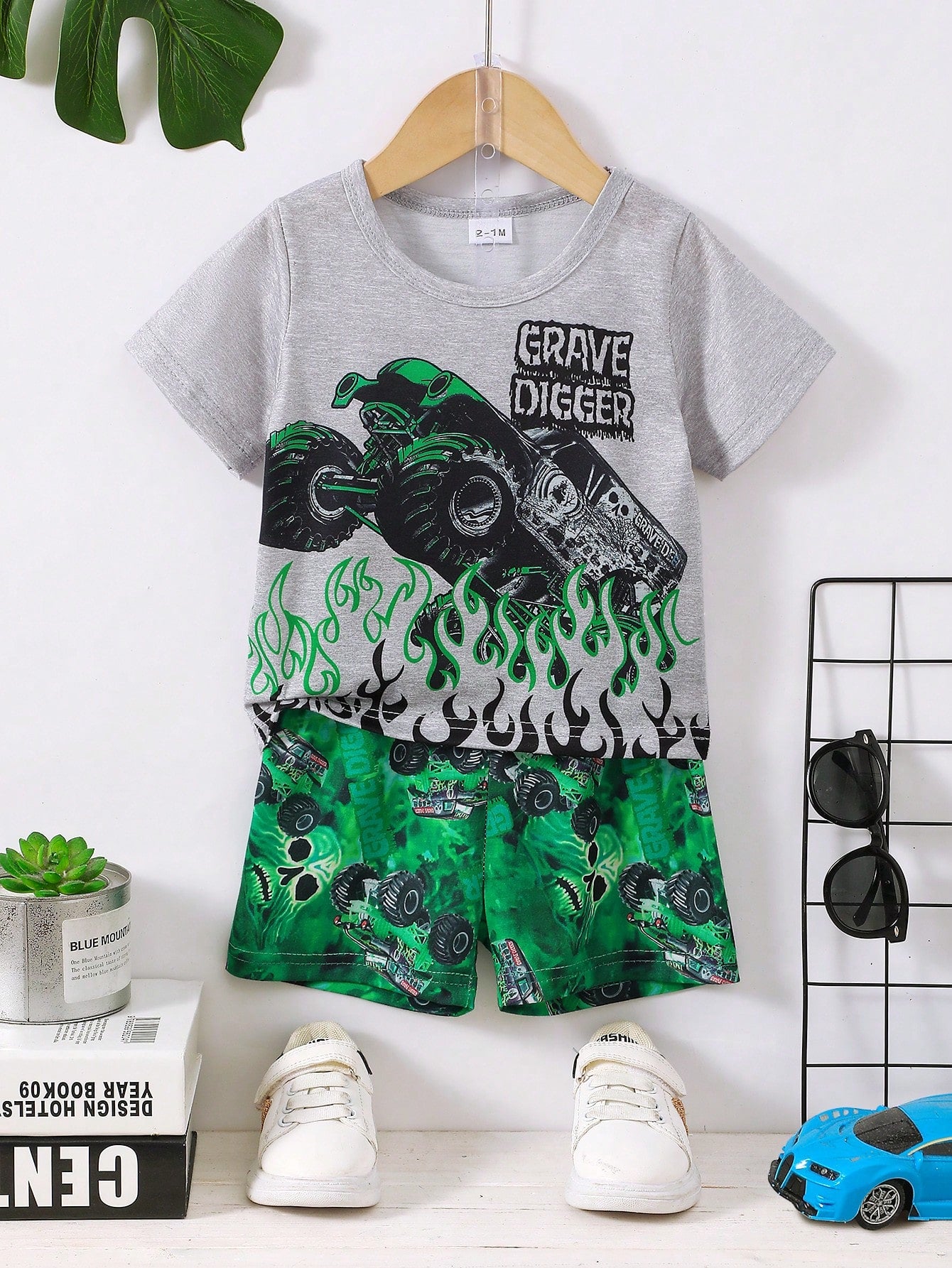 2pcs Young Boy Summer Outfit, Cartoon Car Printed Short Sleeve Round Neck Top And Shorts, Fashionable, Casual & Comfortable