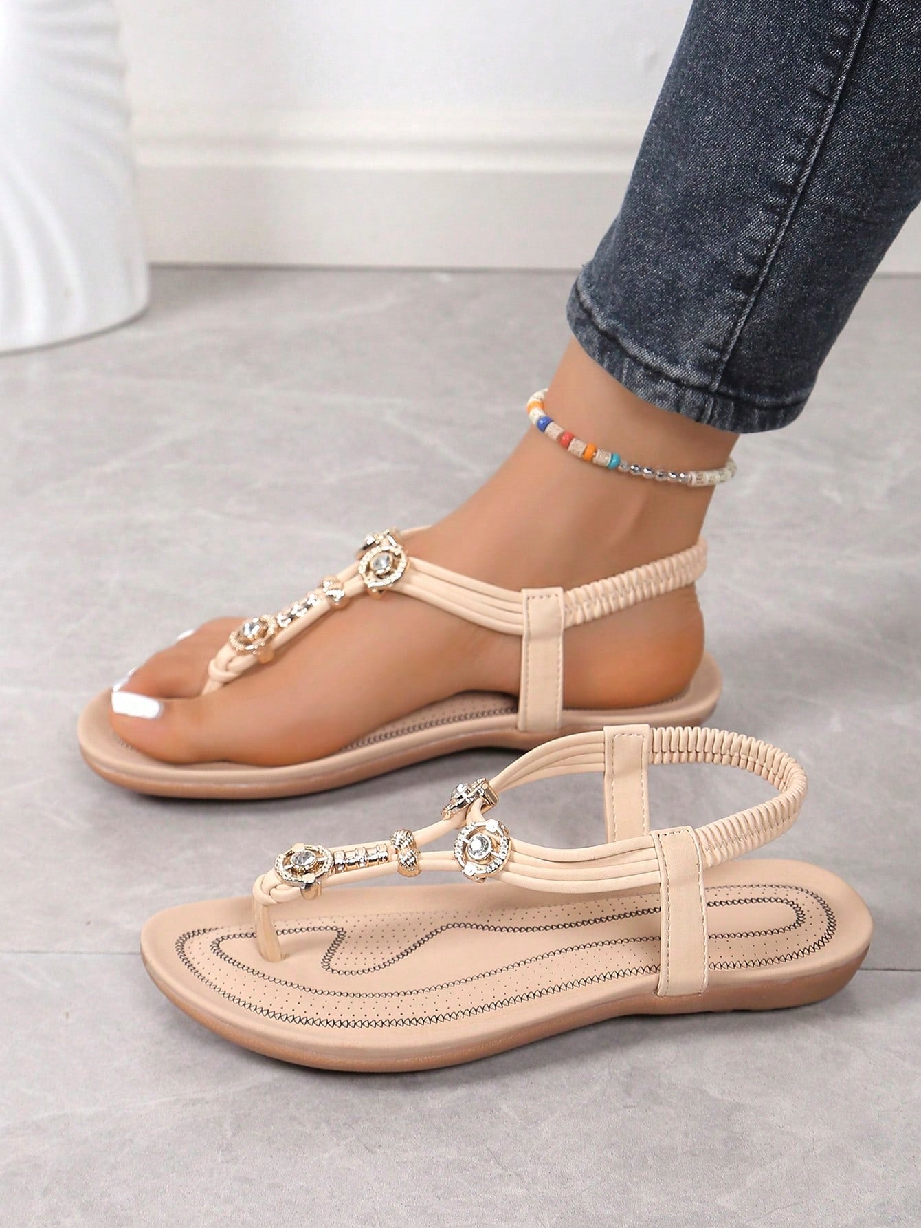 2024 New Summer Women's Bohemian Beaded & Rhinestone Flat/Platform/Wedge Heel Clip Toe Sandals, Korean Style