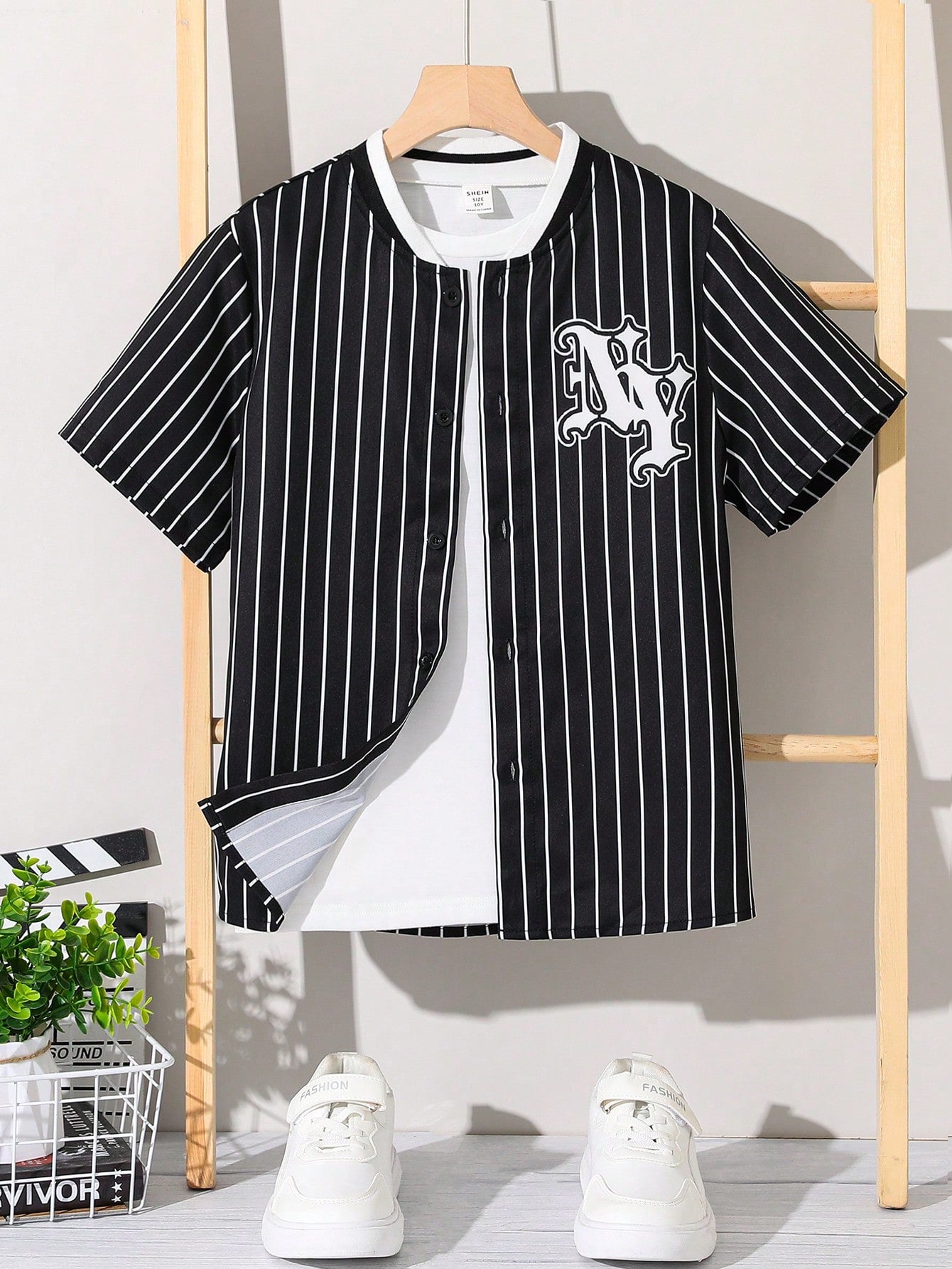 Tween Boys' Loose Sporty Striped Letter Pattern Short-Sleeved Shirt