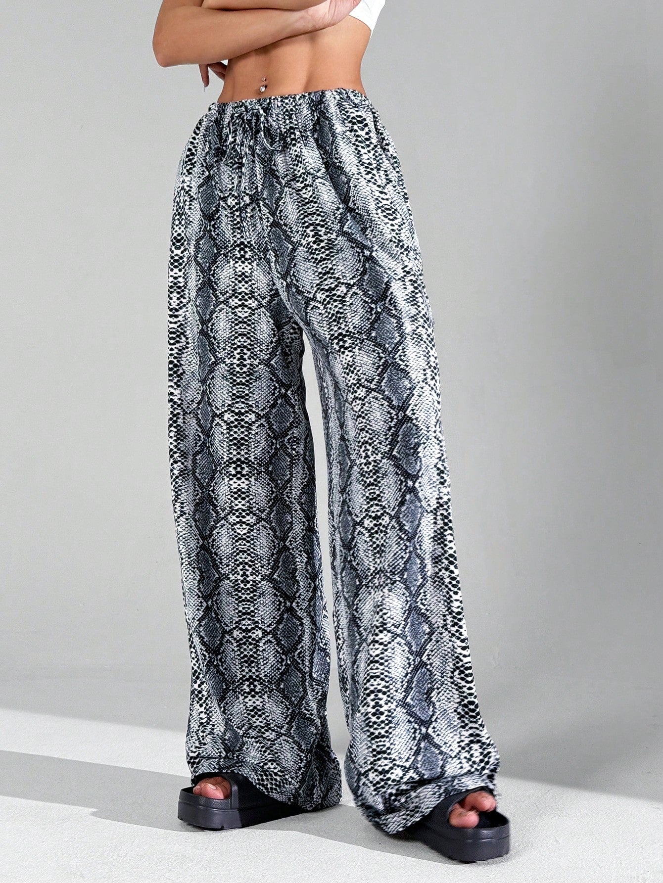 Women's Leopard Printed Drawstring Long Pants