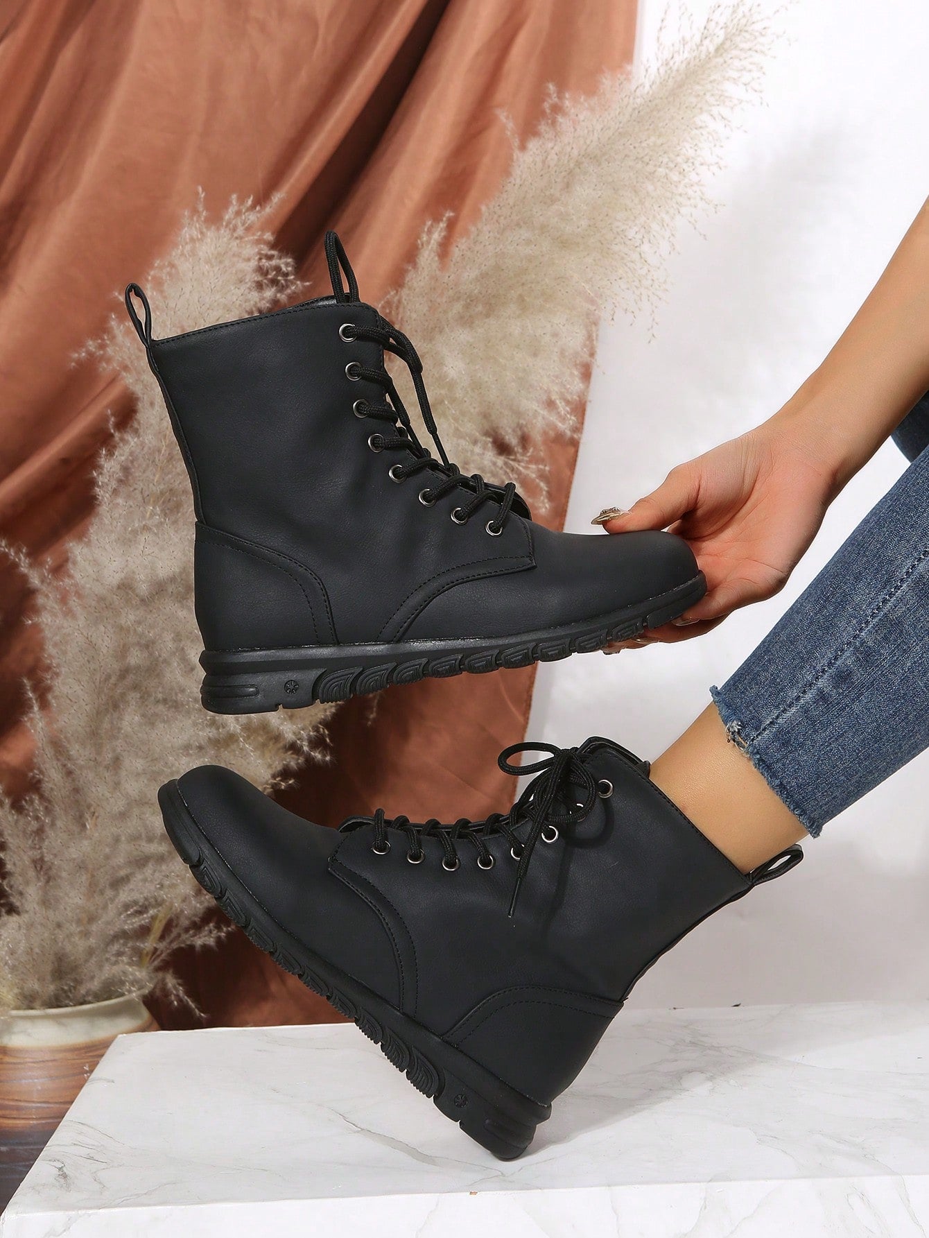 Women's Fashionable Flat Round Toe Side Zipper Casual Lace-Up Mid-Calf Boots