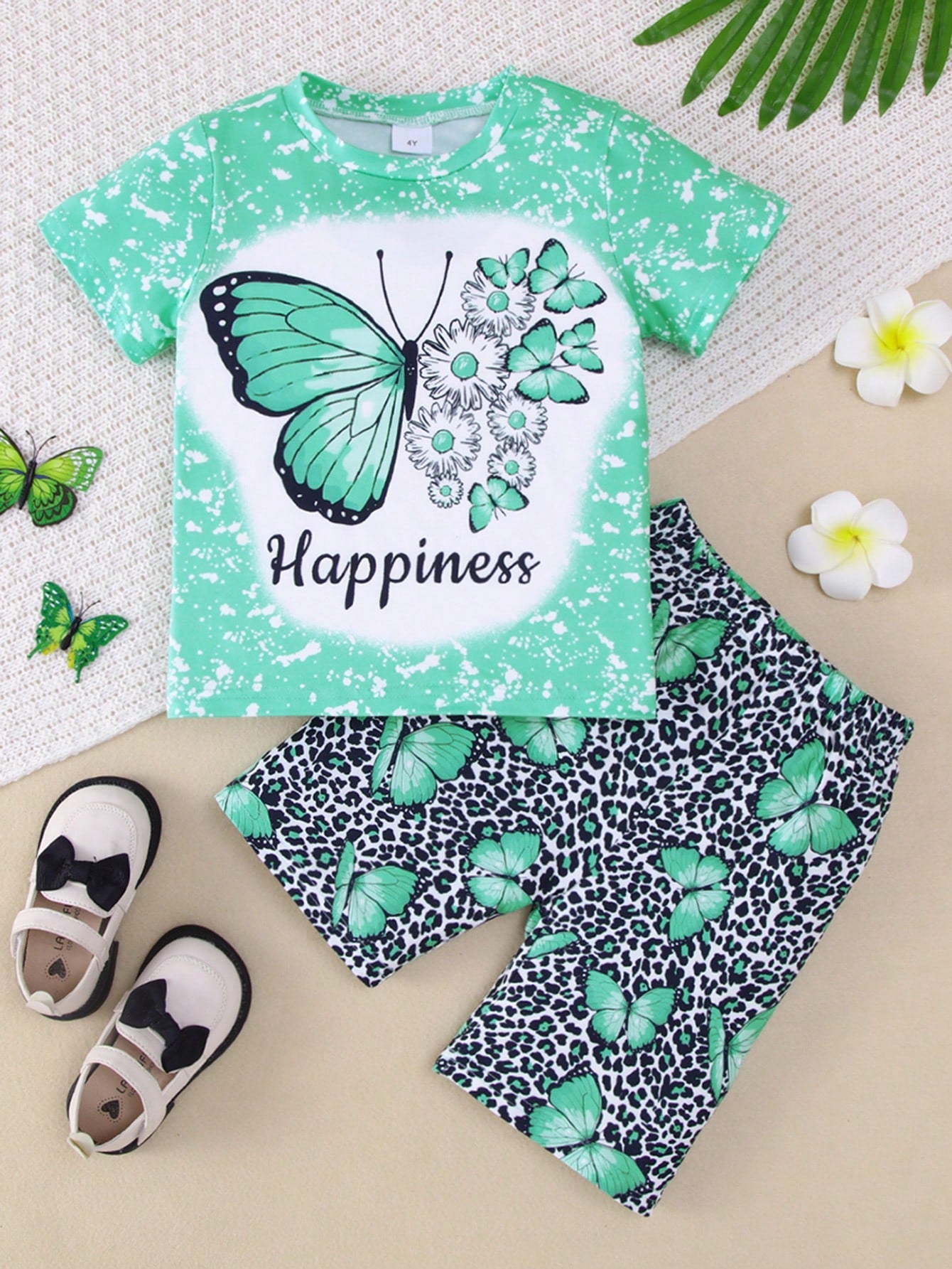 2pcs Young Girl Casual Butterfly Pattern Short Sleeve Lightweight Knitted T-Shirt With Butterfly & Leopard Print Five-Pocket Shorts Set, Summer