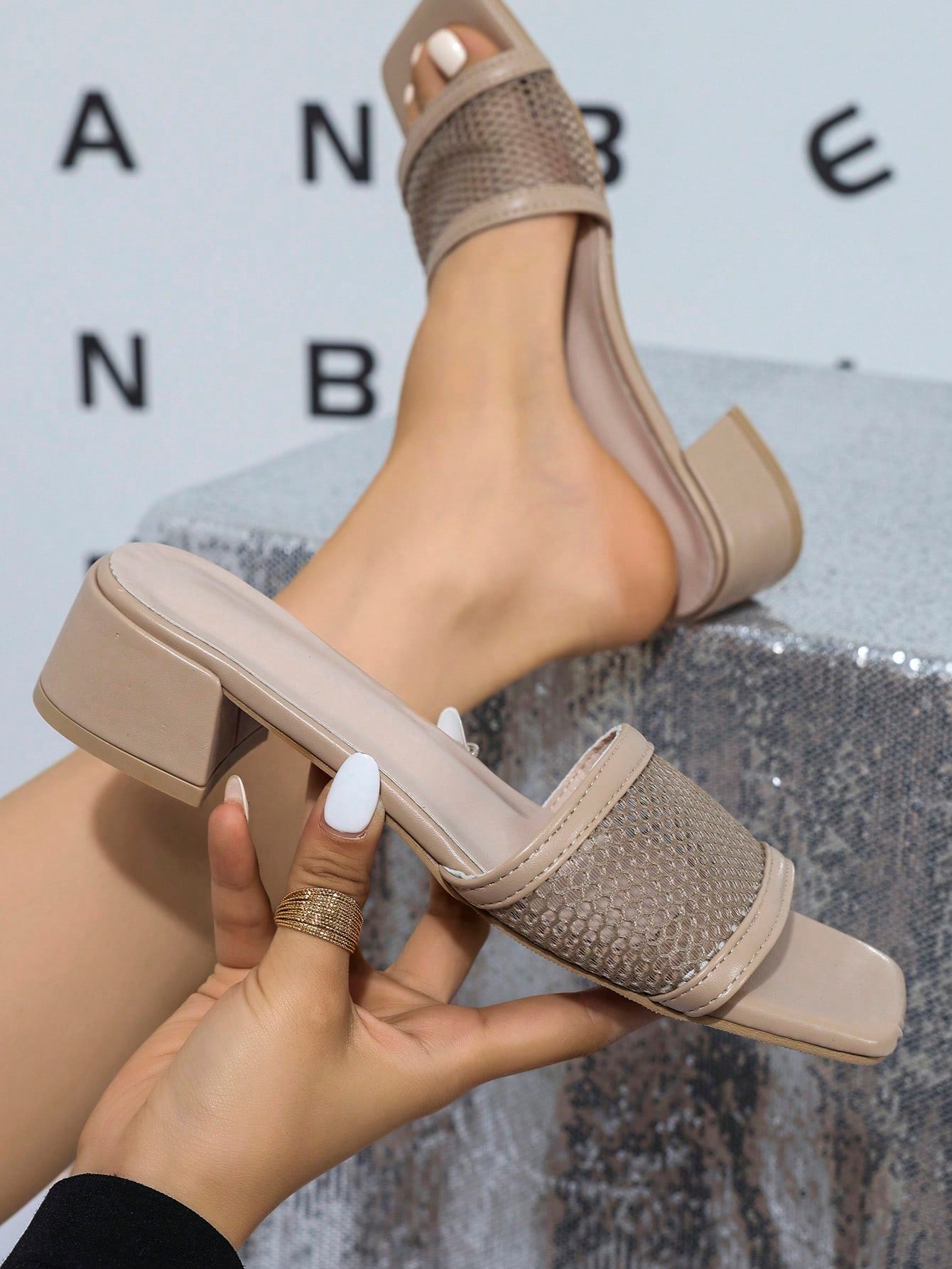 Party & Vacation Season Suitable Elegant Beige Fashionable Chunky Heel Pu Pleated Texture High Heel Shoe Design Sandals For Women