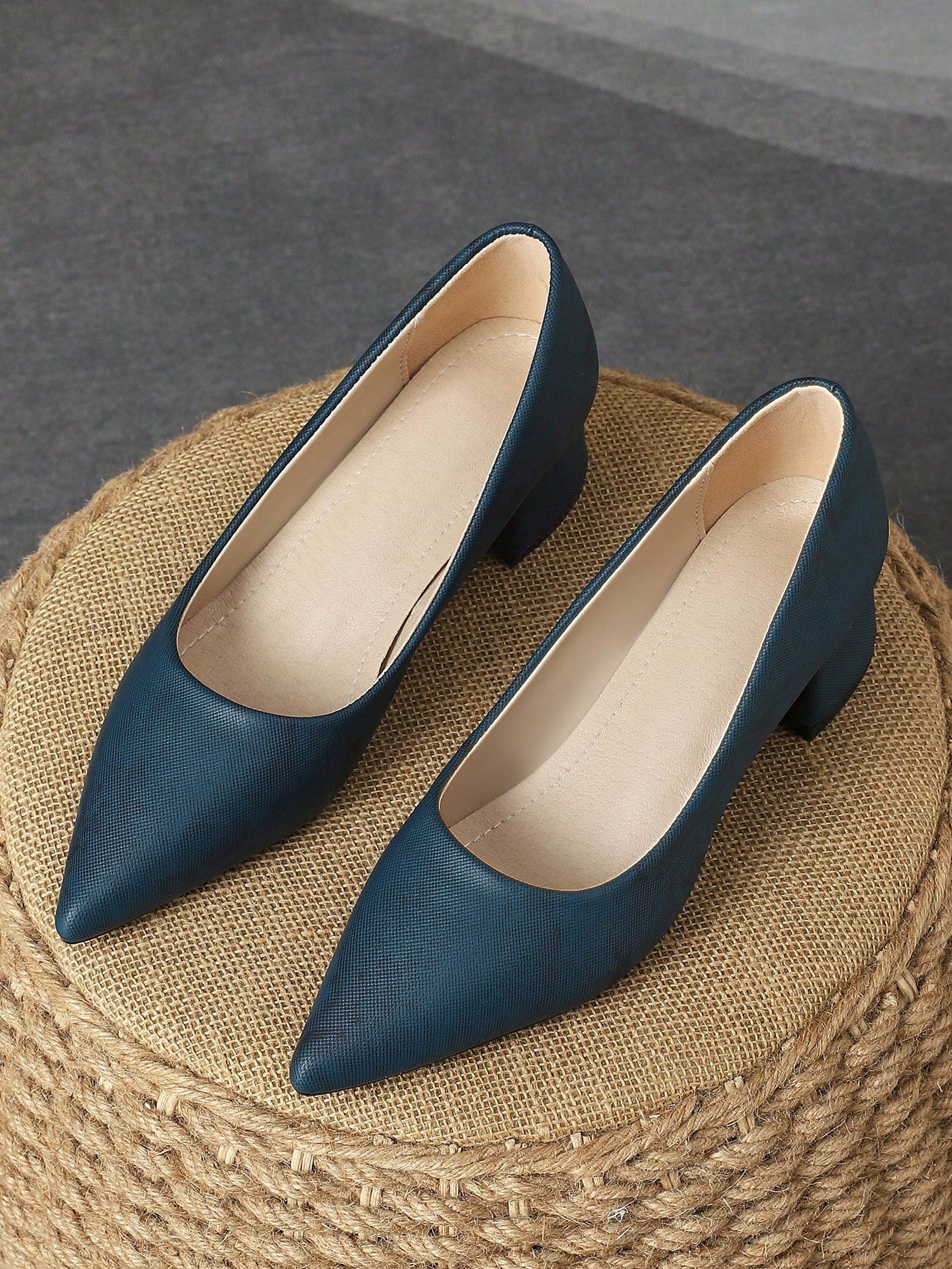 Women's Pointed Stone Pattern Red 4cm High Heels And Chunky Green Pump Shoes, Autumn Blue Low-Cut Casual Shoes With Advanced Texture