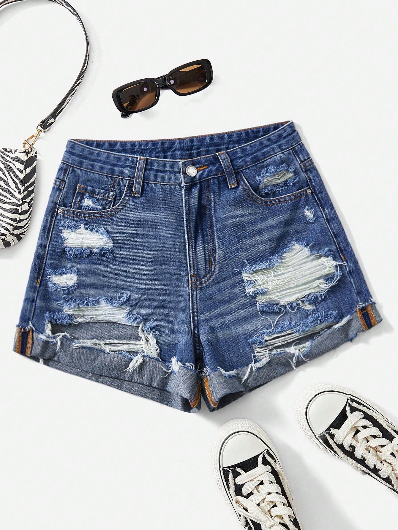 Women's Frayed Hem Casual Denim Shorts With Ripped Pockets