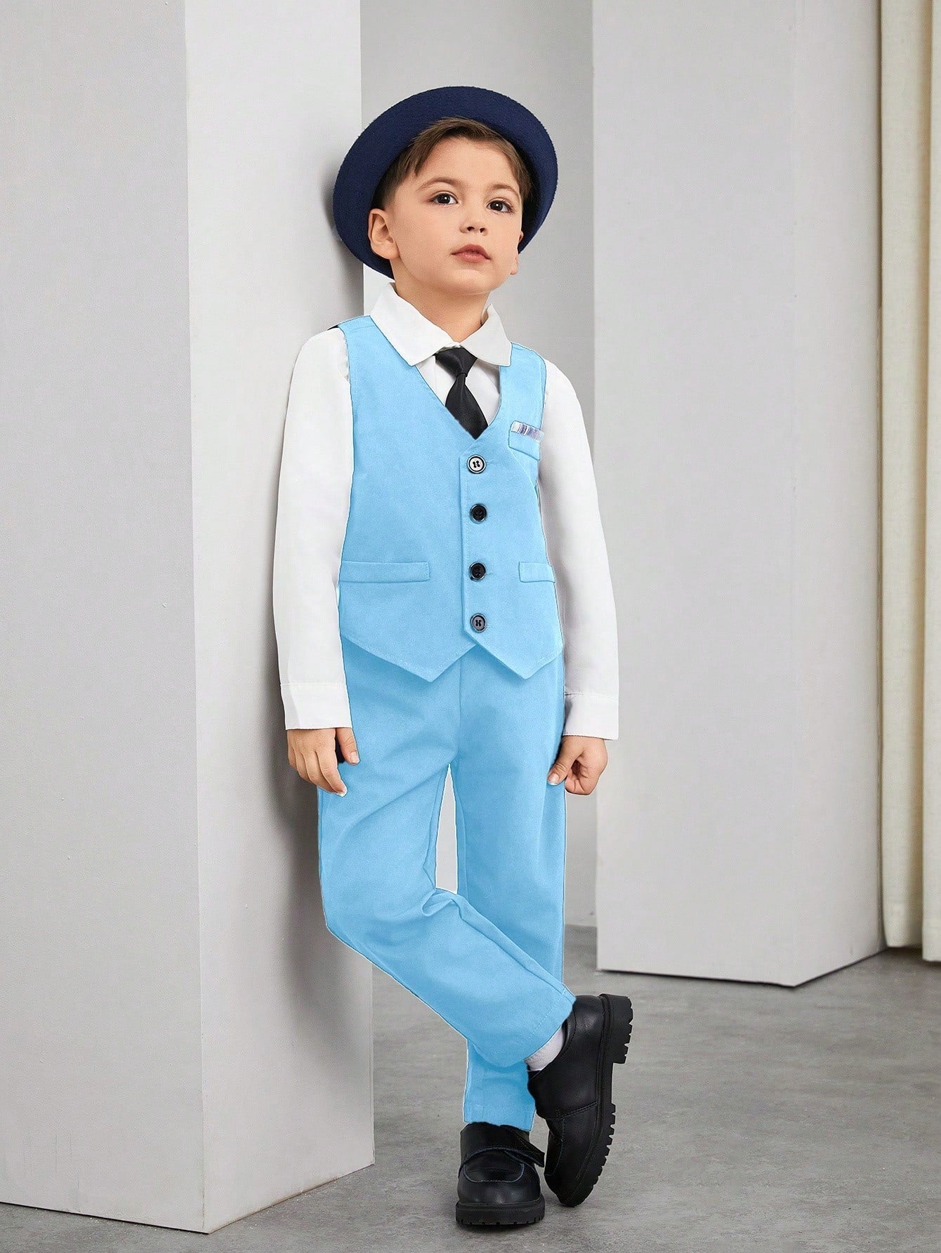 Blossomsprite Kids Young Boy Gentleman Two-Piece Stripe Waistcoat Suit + Long Pants Suit, Elegant Dress, Suitable For Birthday Parties, Evening Parties, Performances, Weddings, Baptism, First Year Birthday And Wedding Season