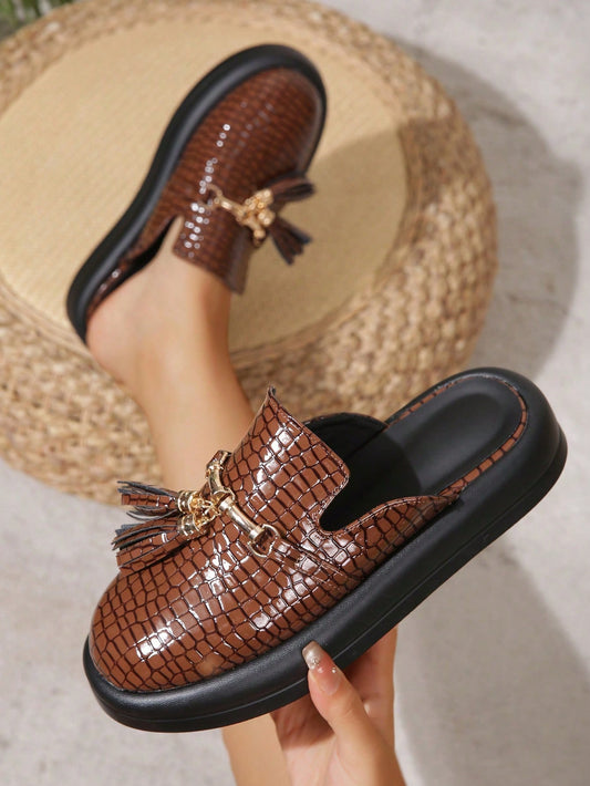 Vintage Outdoor Round Toe Thick Sole Flat Mules With Crocodile Pattern