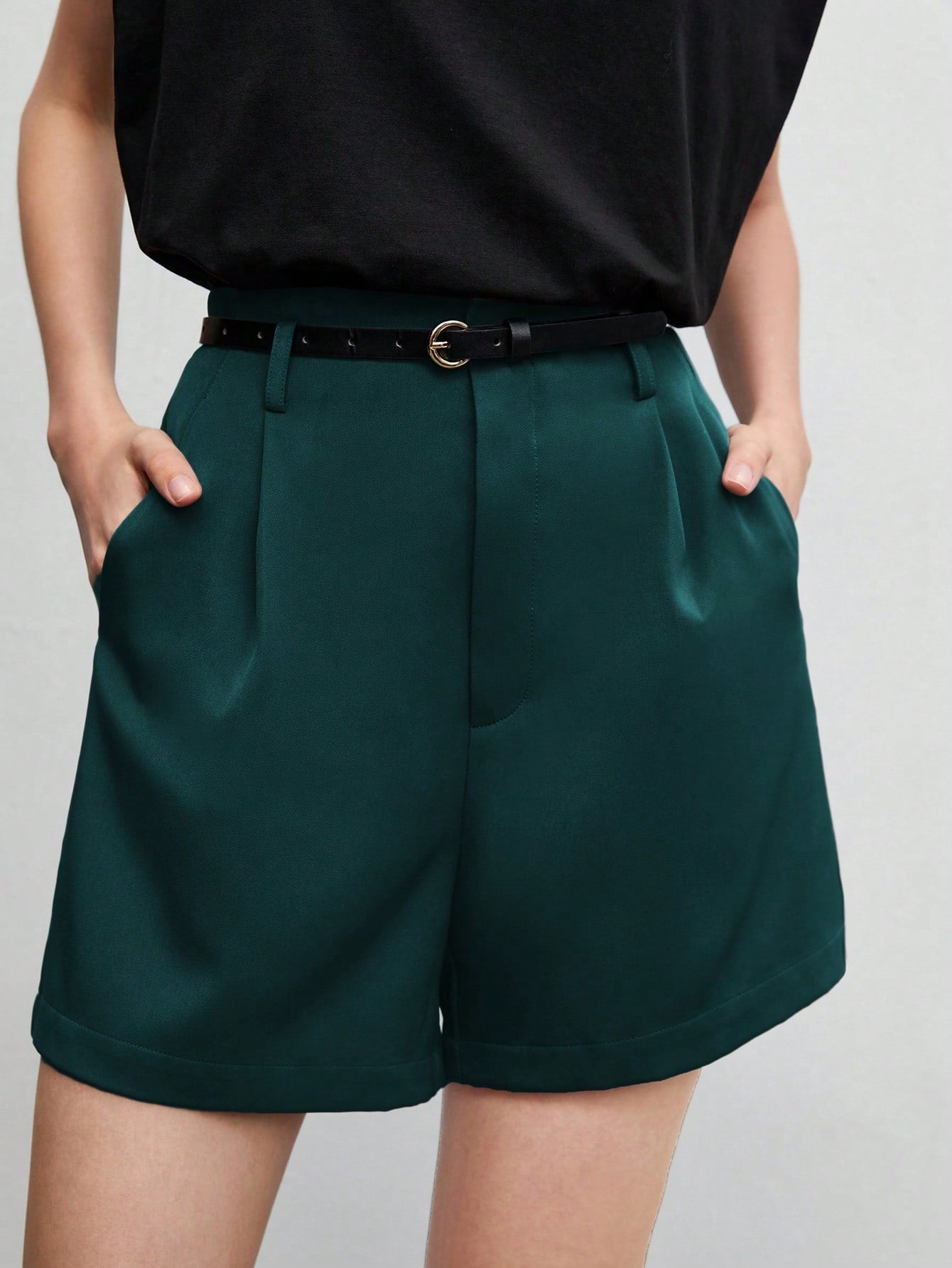 Ladies' Fashionable Simple Solid Color Shorts, Suitable For Daily Wear In Summer