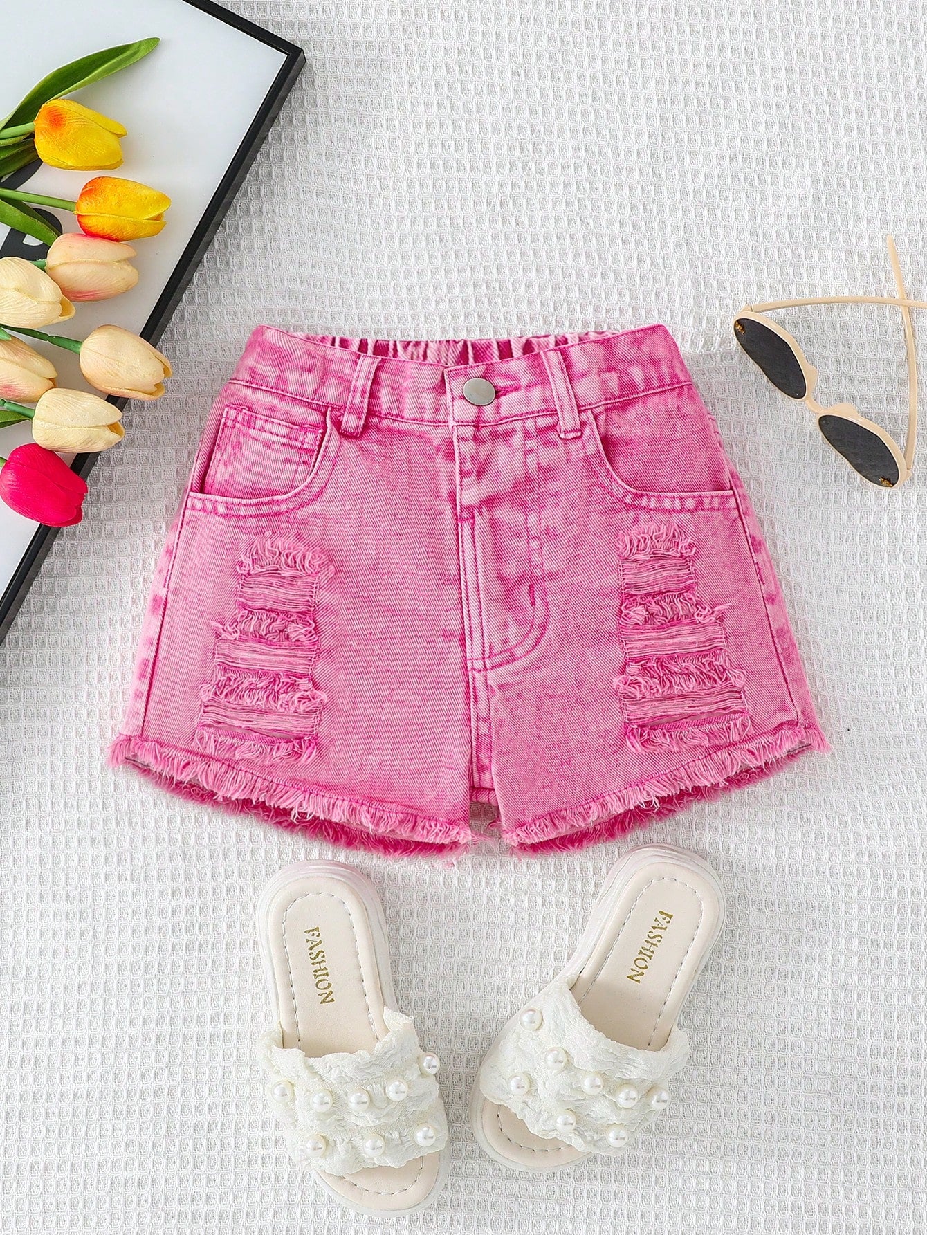 Young Girl Casual Denim Shorts With Pockets, Ripped Design And Frayed Hem