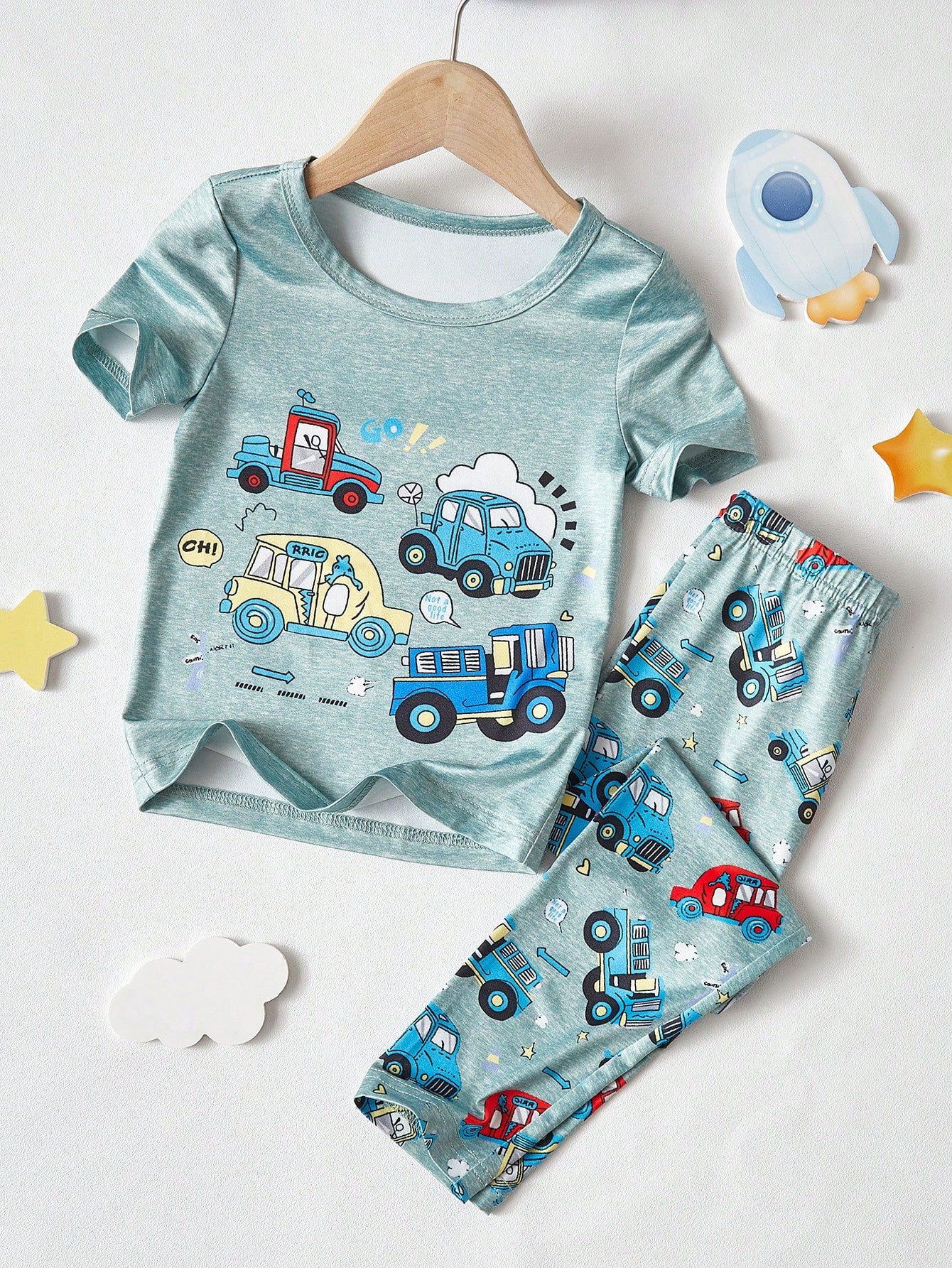 Boys Cartoon Car Print Crew Neck T-Shirt And Tight Fit Pants Pajama Set