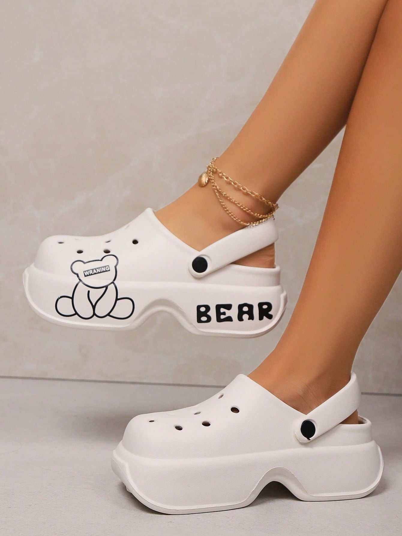 Women's Fashion Cute Cartoon Bear Print Lightweight Breathable EVA Clogs, Comfortable Slip-On Casual Outdoor/Indoor Shoes For All Season