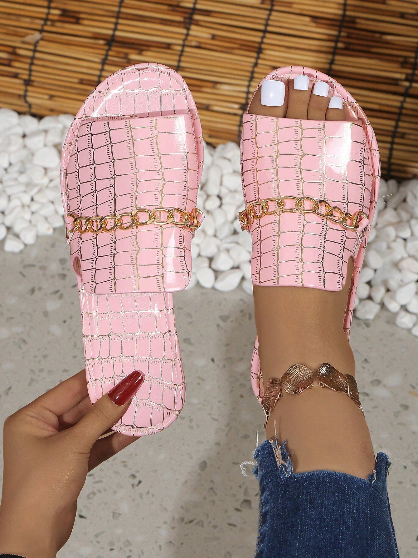 Plus Size Fashionable New Chain Flat Beach Sandals For Export