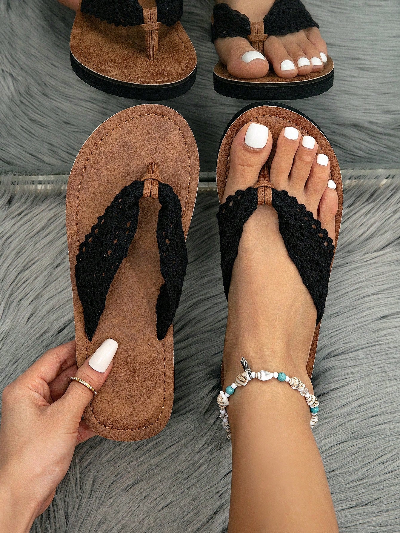 Women's Maldives Resort Style Fashion Elegant Comfortable Casual Square Toe Black White Sandals,Party Or Holiday American Simple Sexy Bright Black White Woven Strap Flat Sandals