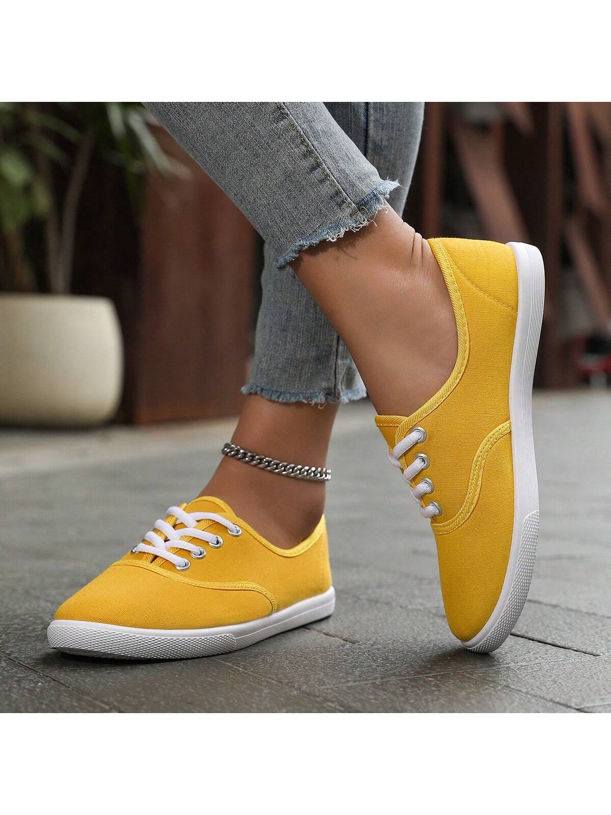 Couple Unisex Solid Color Canvas Shoes, Casual Outdoor Sneakers With Laces, Lightweight Low-Top White Shoes