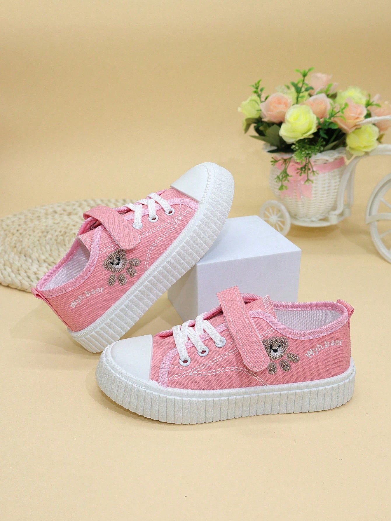 New Children Canvas Shoes Girl Casual Shoes Middle / Big Kids Thick Sole Sports Shoes Board Shoes