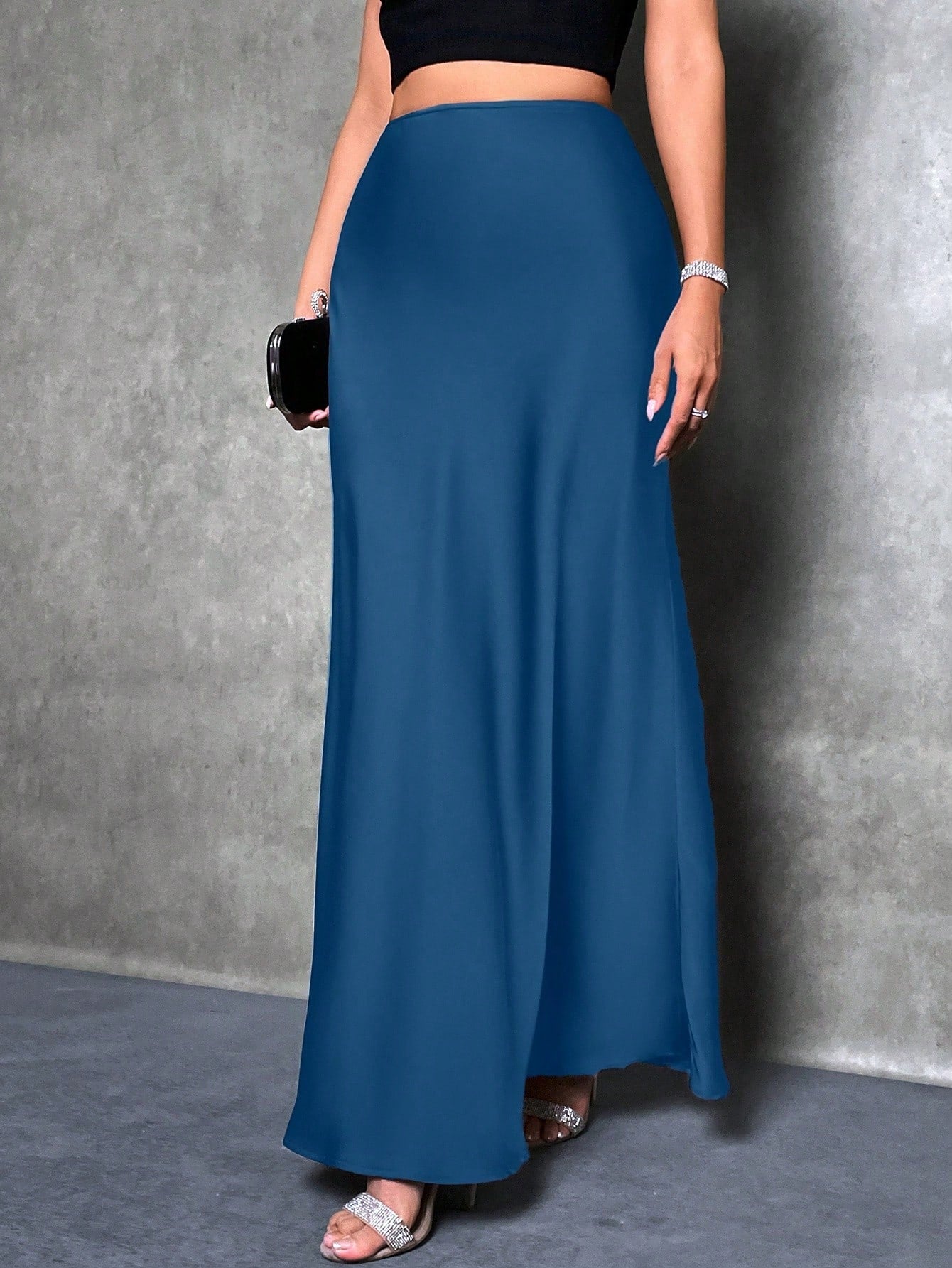 Raffinéa High Waist Solid Maxi Satin Skirt