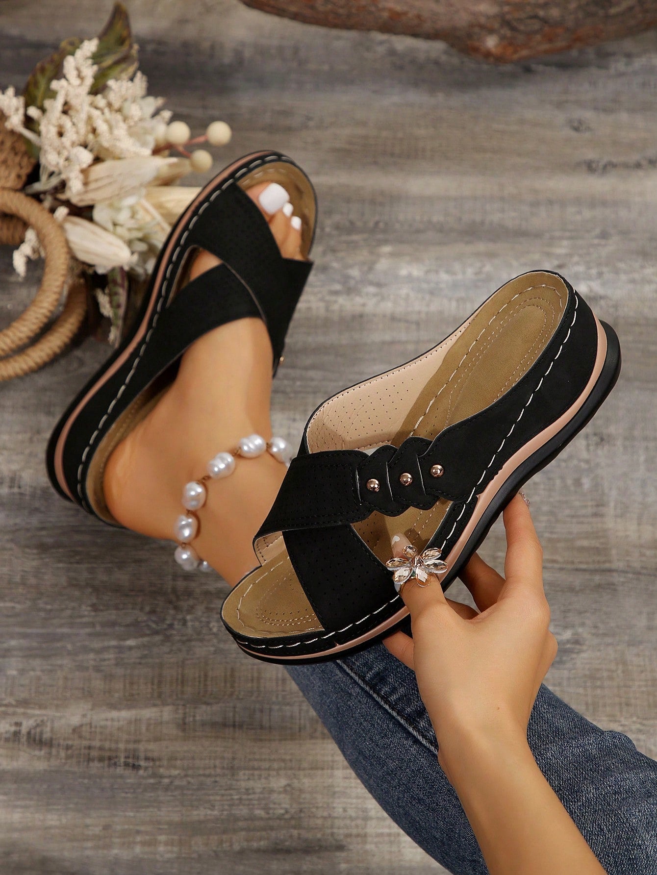 Women's Cross-Border Slip-Resistant Thick-Soled Sandals With Vehicle Seam Thread, Metal Buckle, Non-Slip Sole, Open Toe, And Hollow-Out Design, Plus Size