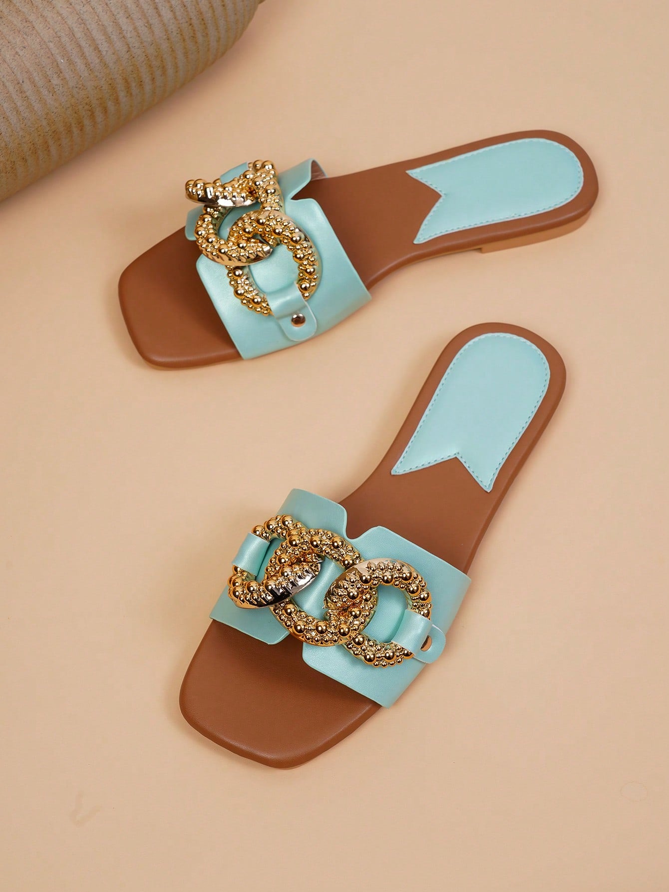 2023 Women's Square Toe Flat Sandals, Pearl-Decorated Transparent Slippers For Spring/Summer