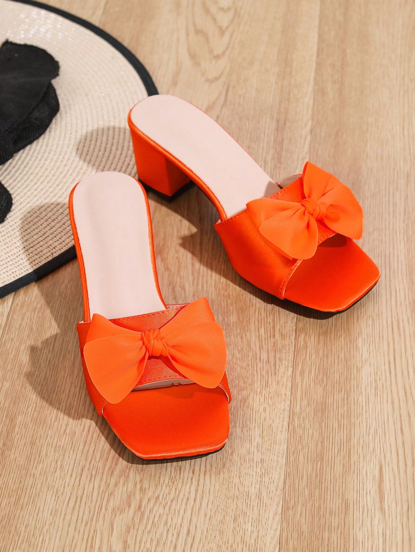 Women Bow Decor Chunky Heeled Mule Sandals, Funky Summer Heeled Sandals