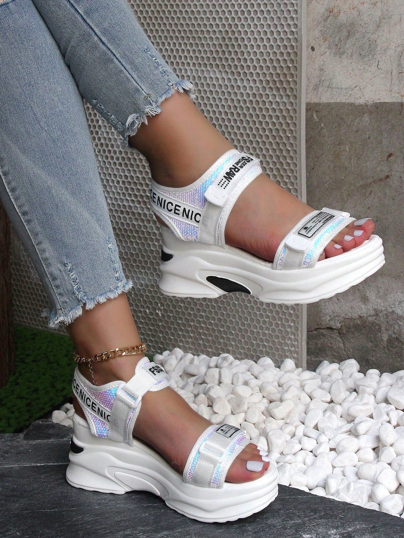 2024 Summer New Arrival Teenagers' High Heels Peep-Toe Beach Sandals Women's Platform Thick Bottom Casual Hook-And-Loop Sports Shoes, 8cm Heel Height