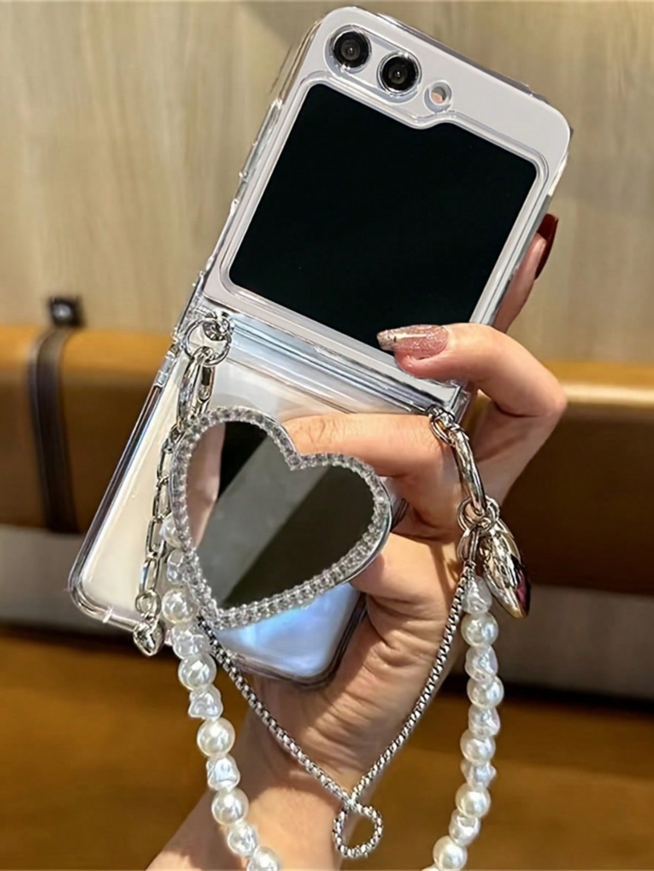 Luxury Glitter Love Mirror Holder Pearl Bracelet Clear Case Compatible With Samsung Galaxy Z Flip 6 5 4 3 5G Z Flip5 Zflip5 Zflip6 Fashion Back Cover