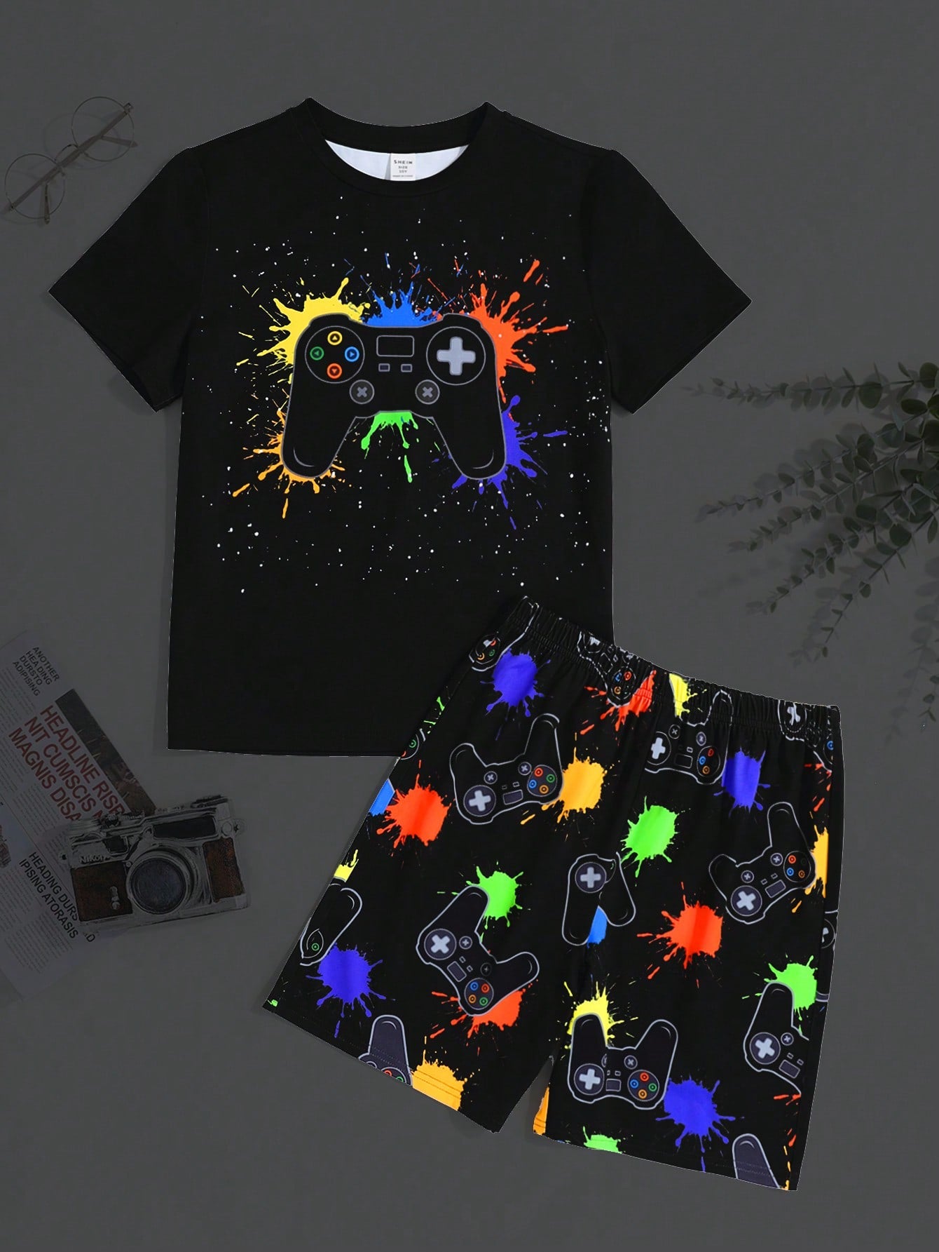 Tween Boy Snug Fit Cartoon Video Game Console Patterned Round Neck Short Sleeve Night Glow Knit Home 2-Piece Set