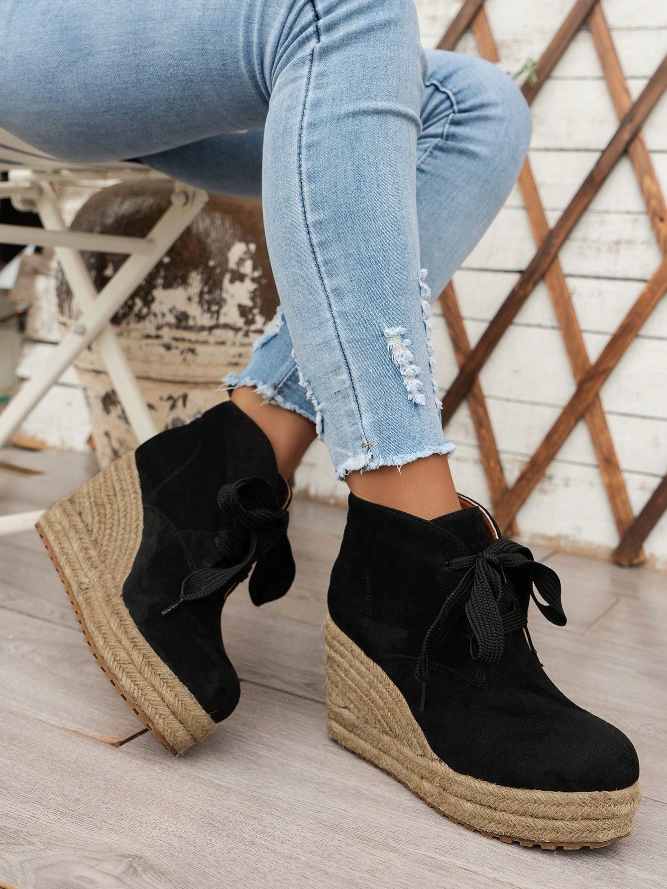 Women's Fashion Platform Boots With Solid Color Woven Shoelaces, All-Match And Height-Enhancing