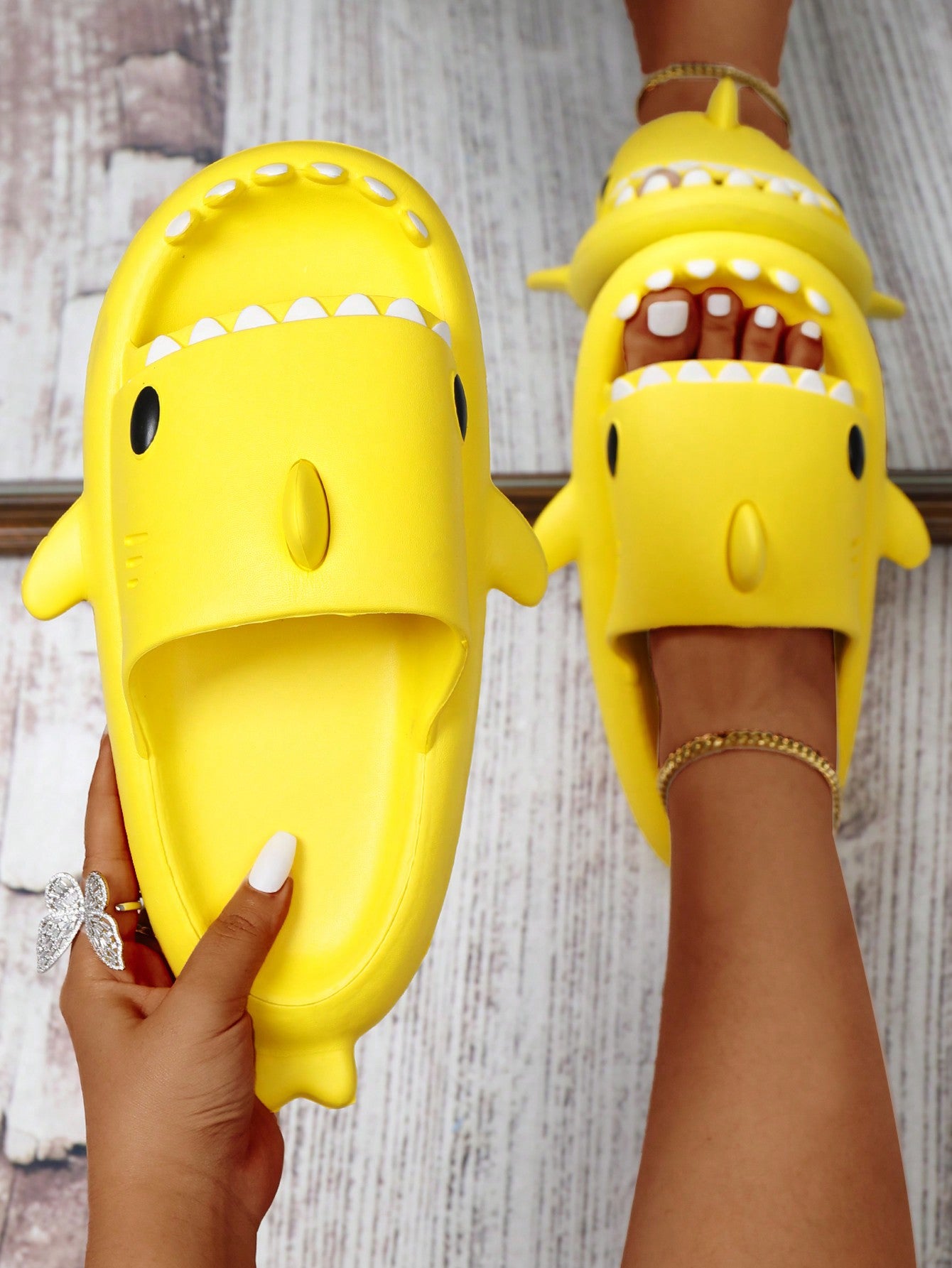 Shark Fun Shaped Open-Toe Thick Sole Slippers, Couple's Slippers With Anti-Skid Soles, Perfect For Beach/Summer Wear