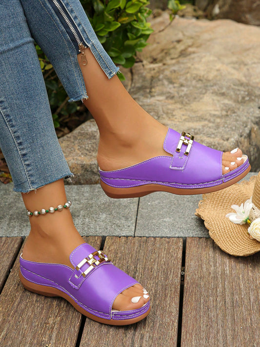 Plus Size 36-43 Women's Summer Fashionable And Casual Purple Wedge Heel Sandals With Metal Chain Daily Outdoor Lightweight And Comfortable Thick-Soled Platform Slippers