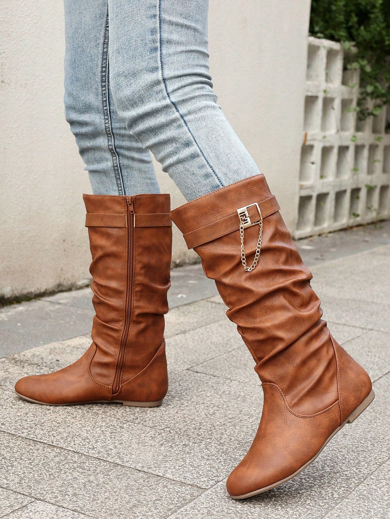 Brown Ribbon Buckle Wrinkle Casual Flat Round Toed Side Zipper Fashionable Flat Women's Boots