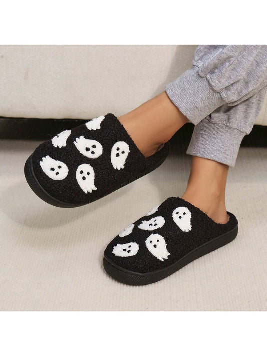 Women's Halloween Cute Little Ghost Home Slippers, Flat Closed Toe Unisex Indoor Shoes