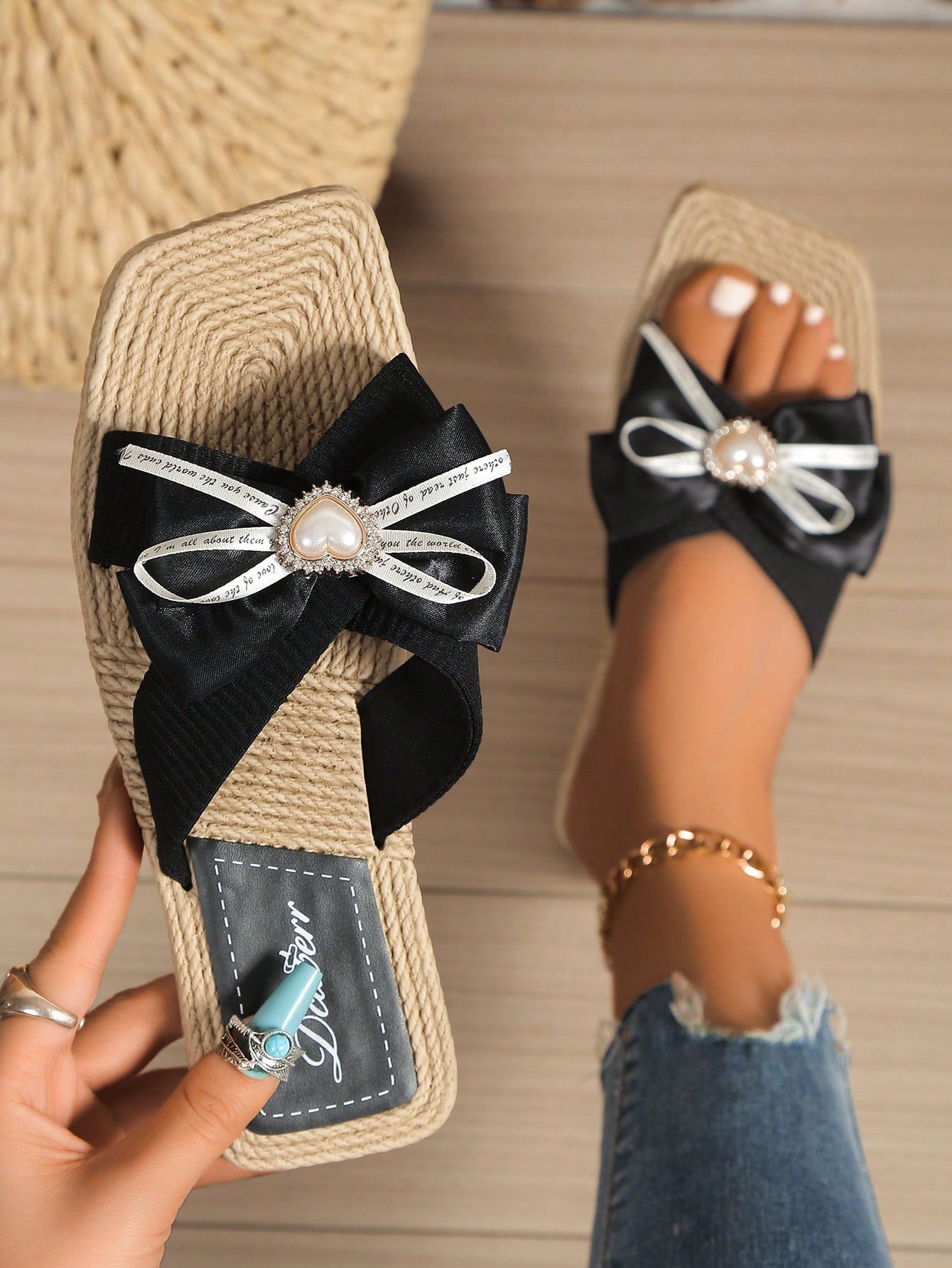 Women Beige Solid Bow Decor Open Toe Slides, Vacation Outdoor Flat Slides