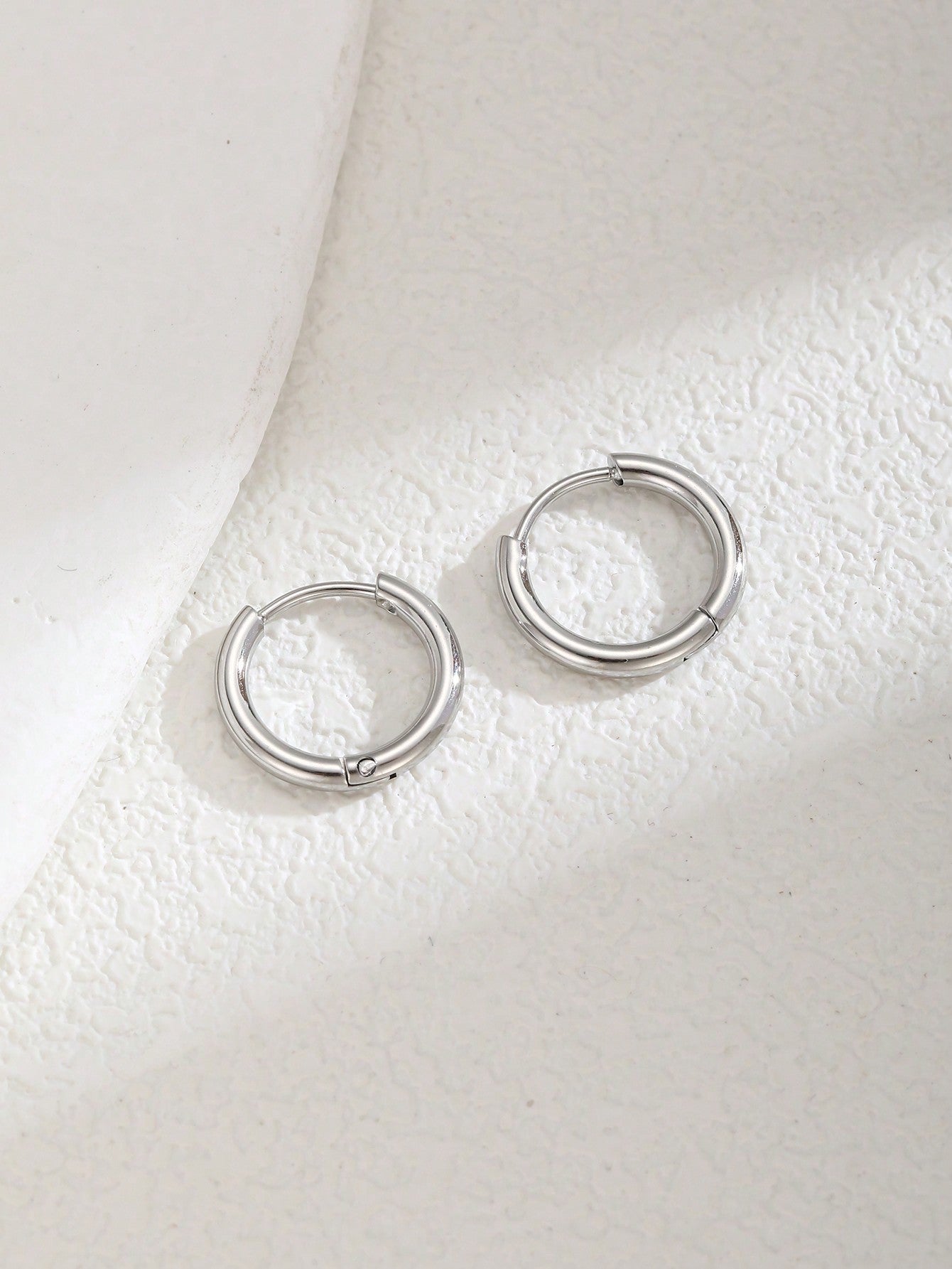 1pc Teen Girls Minimalist Classic Hoop Earrings For Women Girls For Daily Wear