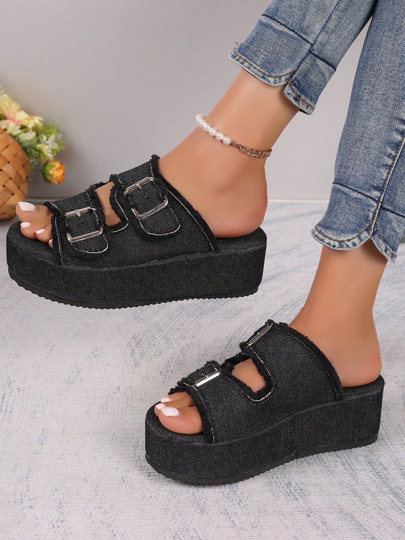 Women's Buckle Decorated Outdoor Casual Sandals, Wide Brim Wedge Heel And Thick Bottom, Fashionable, For Beach And Holiday