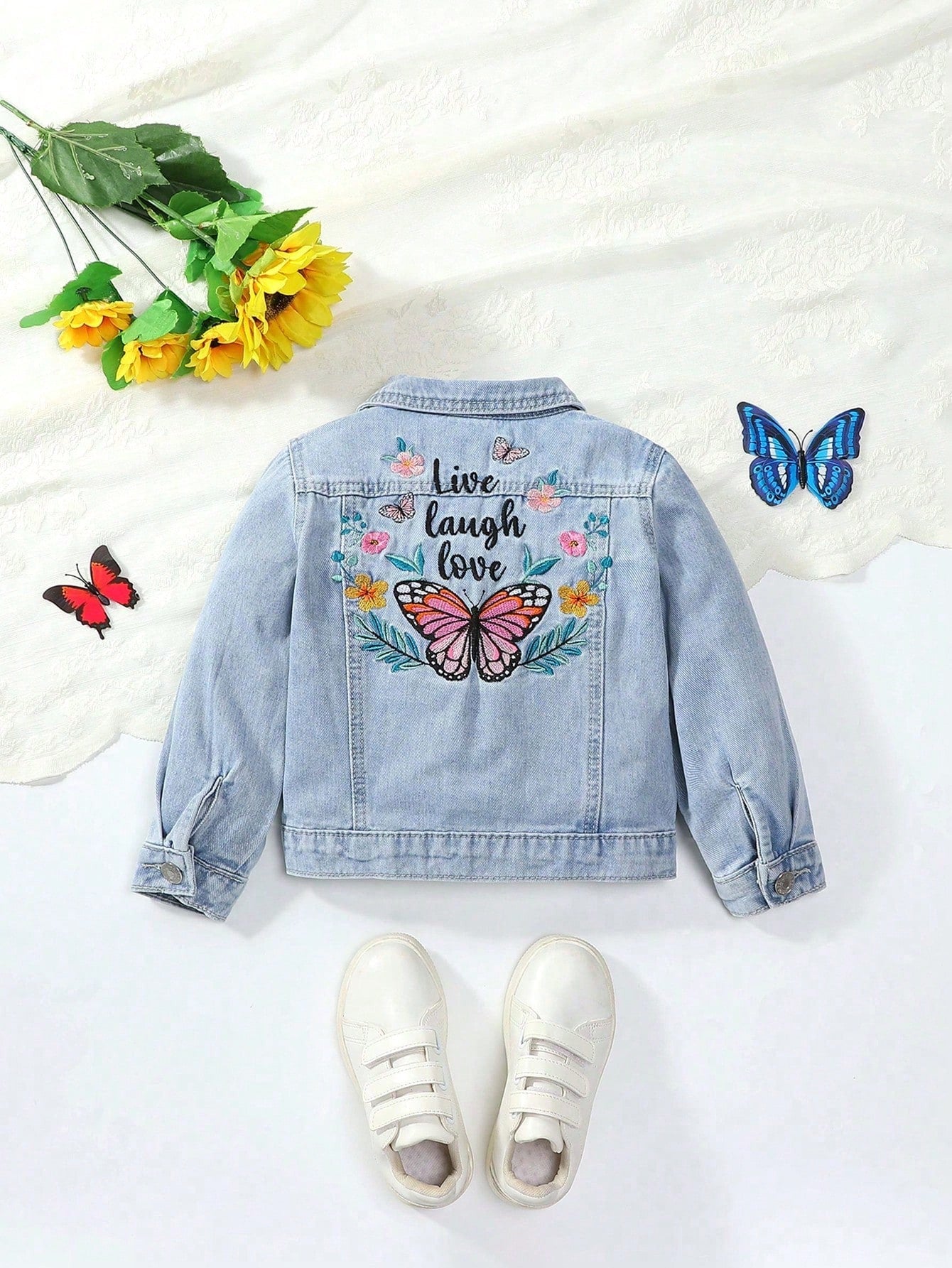 Little Girls Collared Button Front Long Sleeve Pocket Butterfly Embroidery Simple Denim Jacket