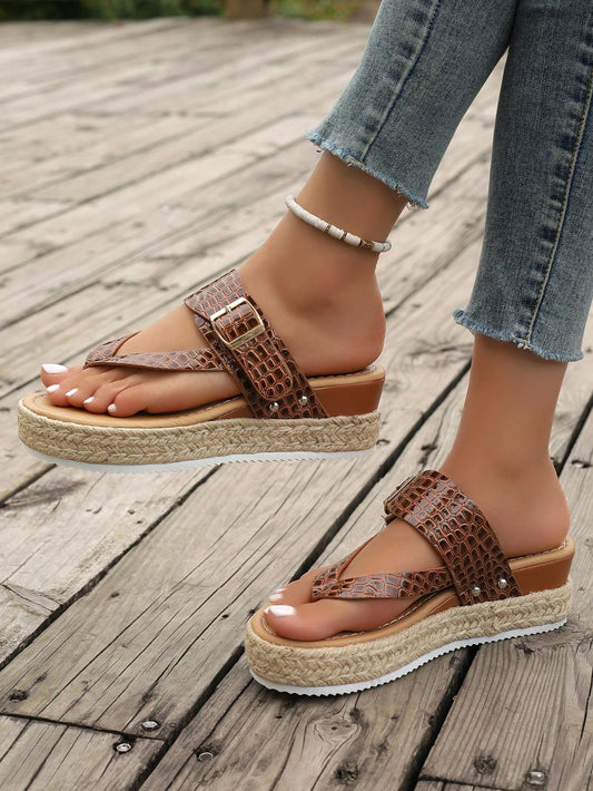 2024 New Summer Fashion Elegant Thick-Soled  Rope Wedge Heels With Toe Separator, Metal Buckle And Stone Pattern Brown Sandals