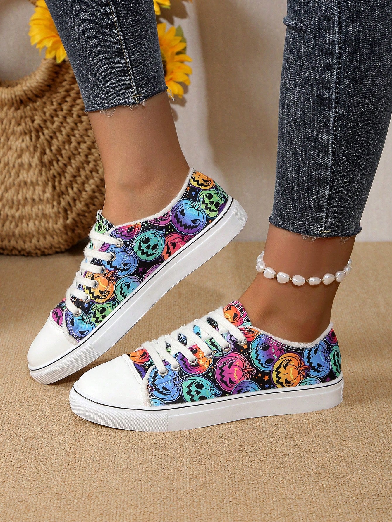 Women's Vibrant Pumpkin Printed Canvas Shoes - Casual Lace-Up Low-Top Flat Shoes, Soft Soles, Comfortable Low-Top Walking Shoes For Halloween