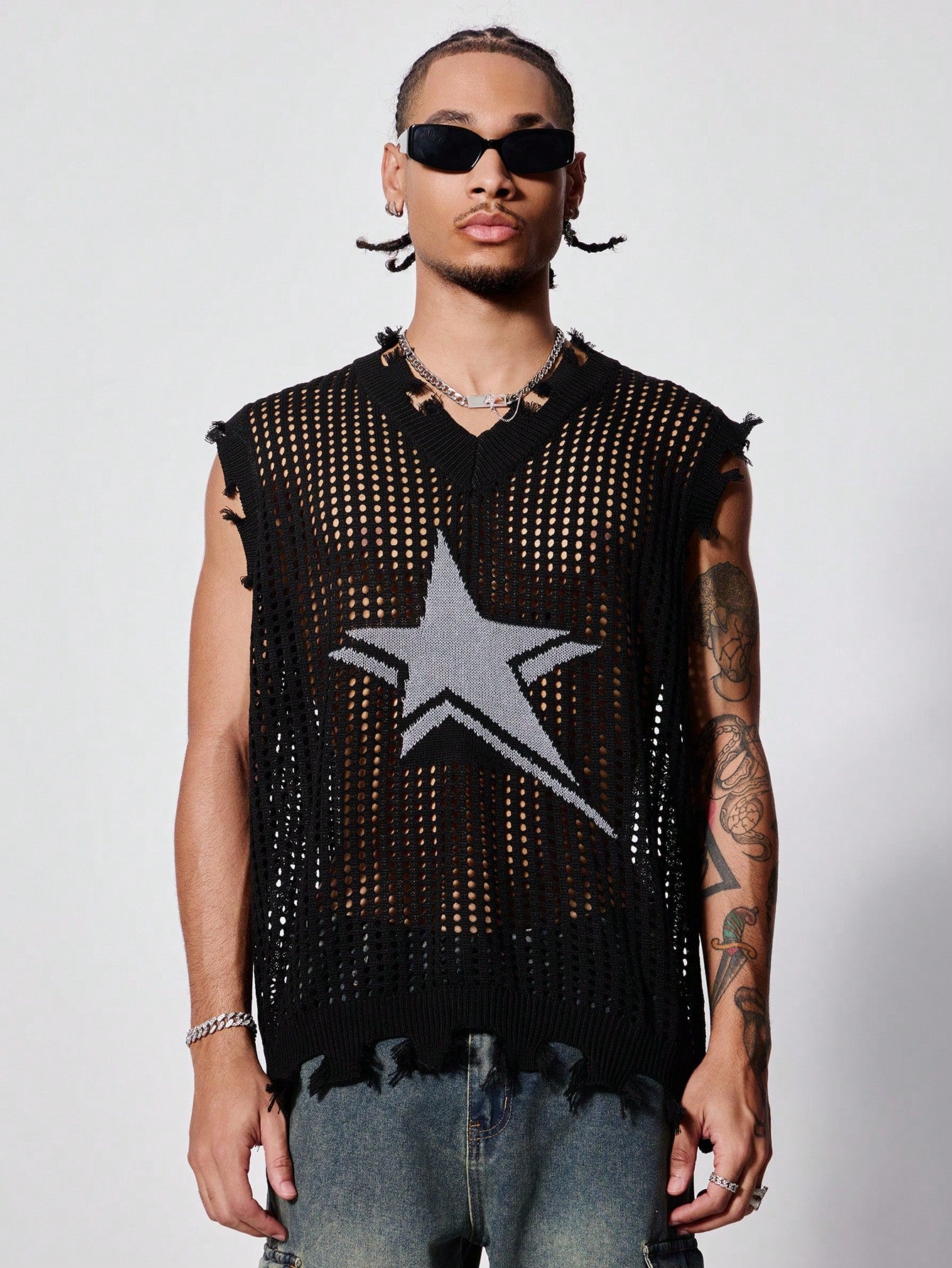 Men's V-Neck Star Pattern Knitted Sleeveless Top With Hollow Out Design