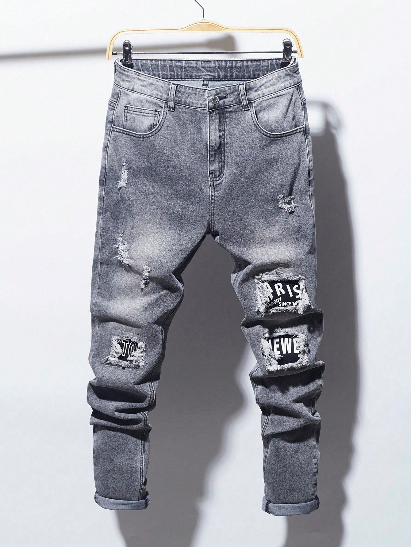 Streecool Kids Men's American Y2K Style Jeans With Letter Patches And Distressed Holes